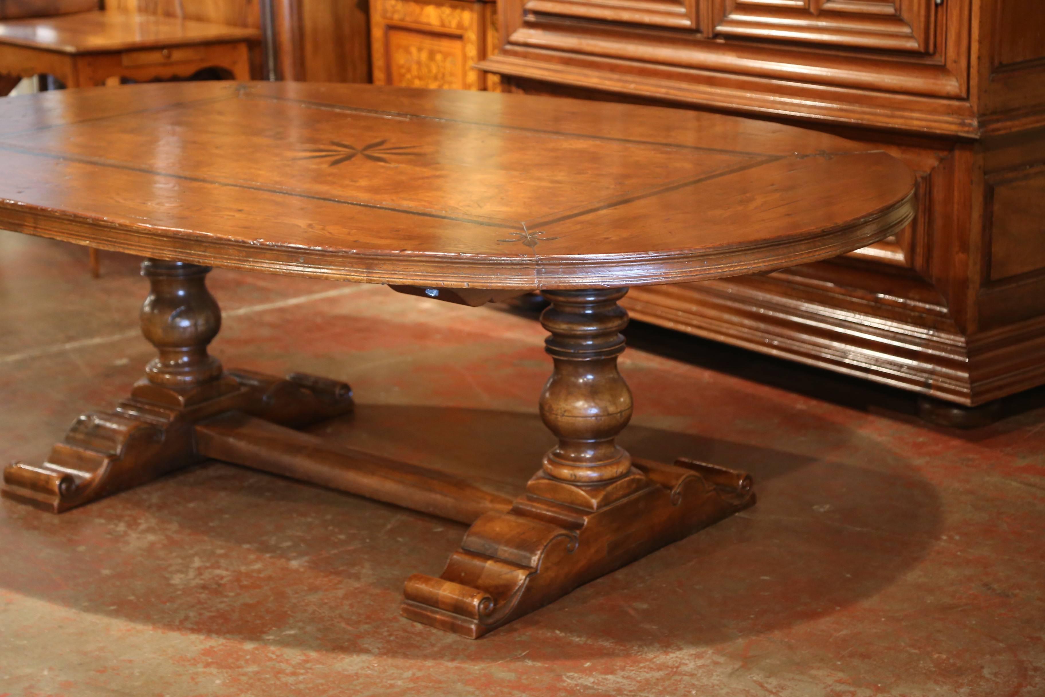 French Walnut and Chestnut Oval Trestle Dining Room Table with Inlay Decor In Excellent Condition In Dallas, TX