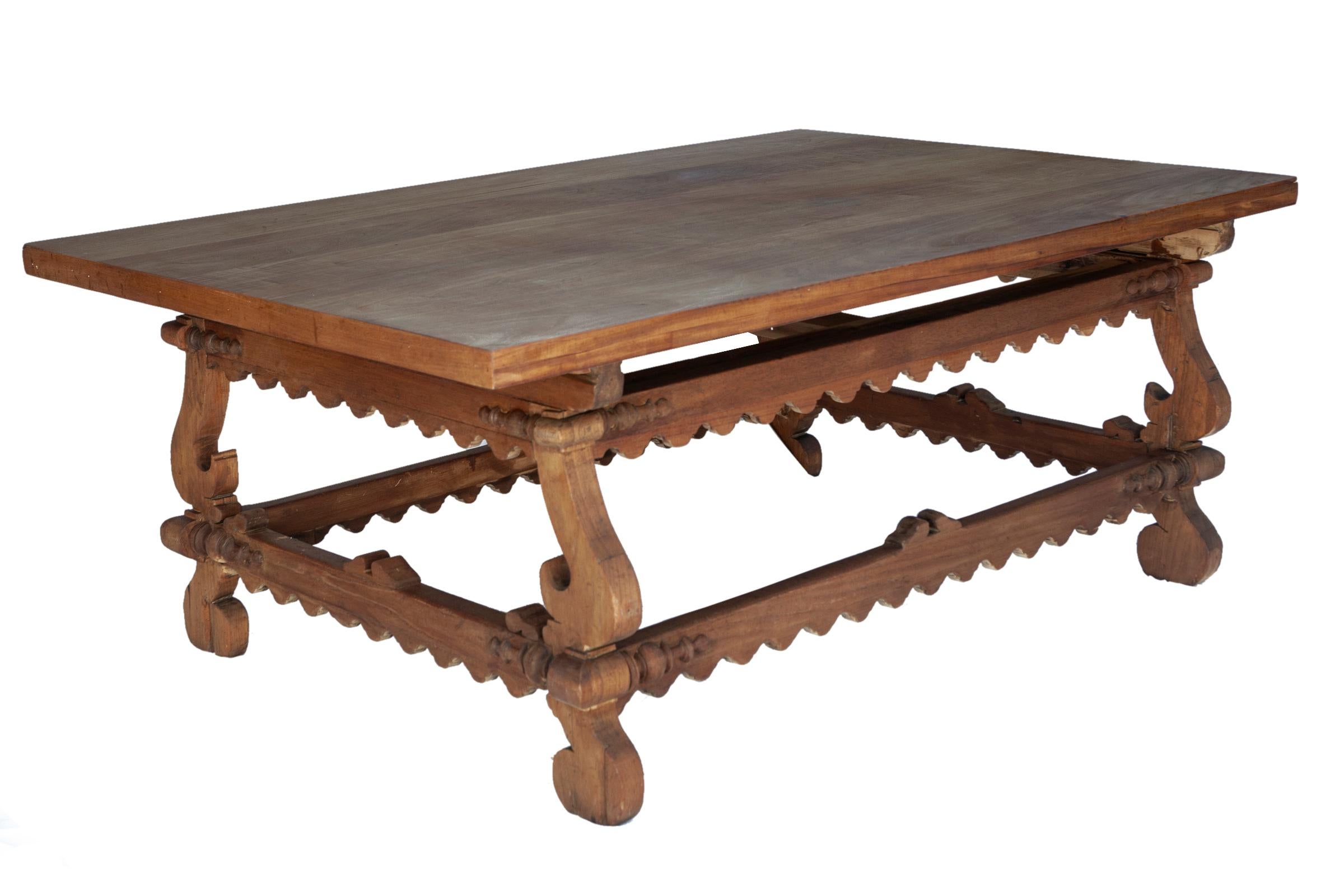 Large French Walnut & Pine Centre/Dining Table For Sale 2