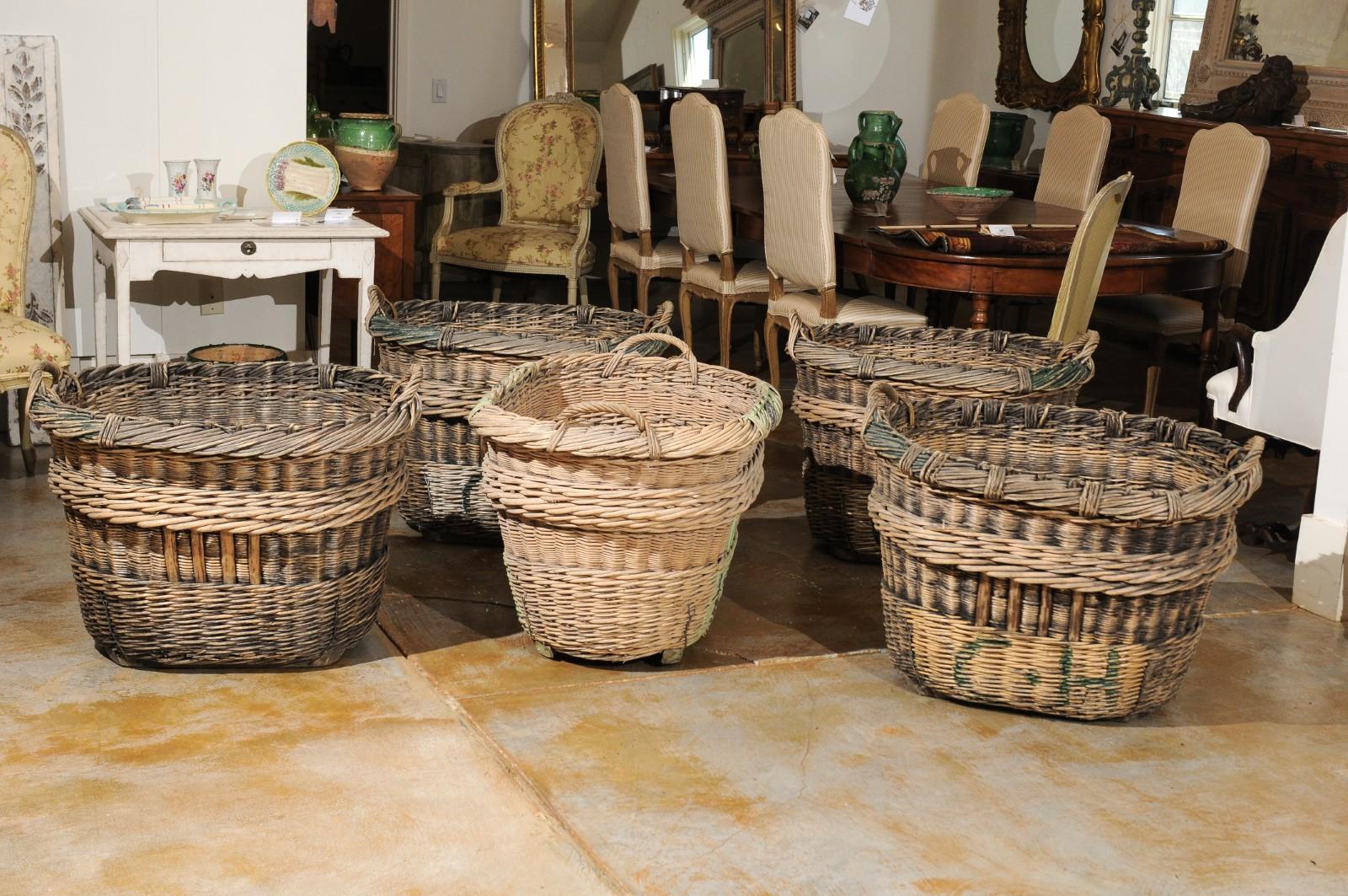 Large French Wicker Basket circa 1900 with Weathered Appearance 'One Left' In Good Condition In Atlanta, GA