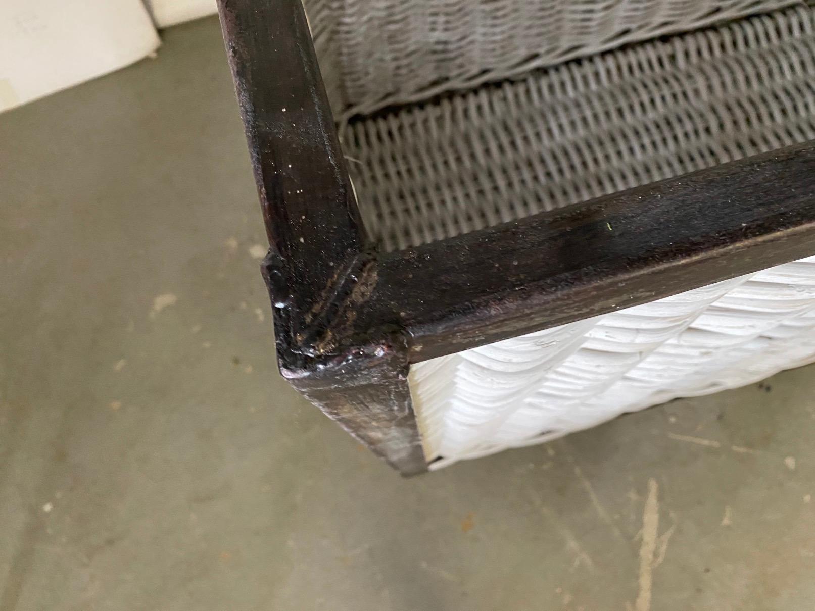 Large French Wicker Laundry Cart In Good Condition In Sheffield, MA