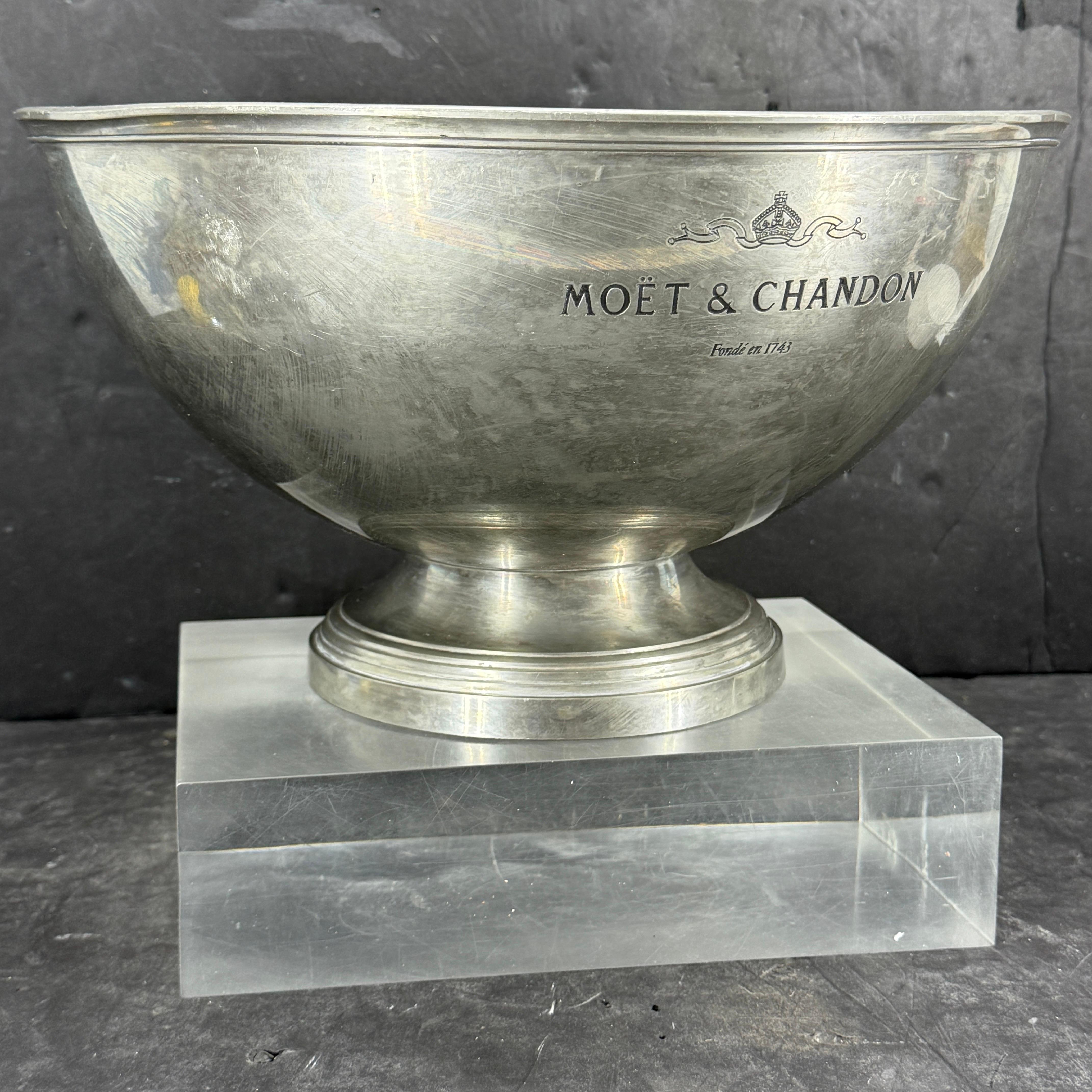 Mid-Century Modern Large French Wine Champagne Bucket Cooler For MOËT CHANDON For Sale