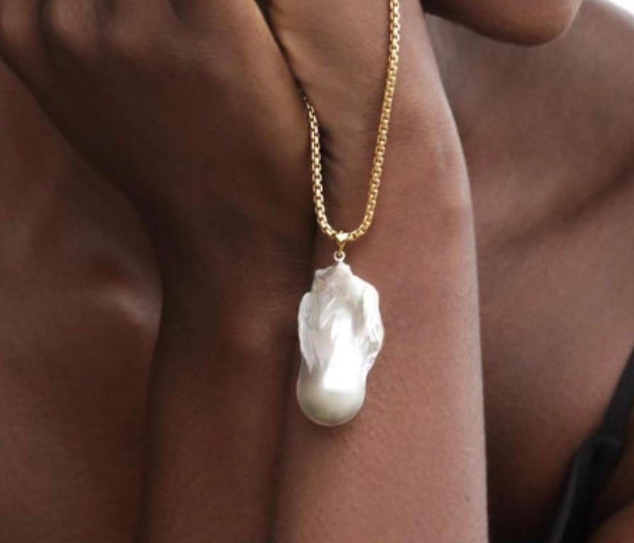 large baroque pearl pendant