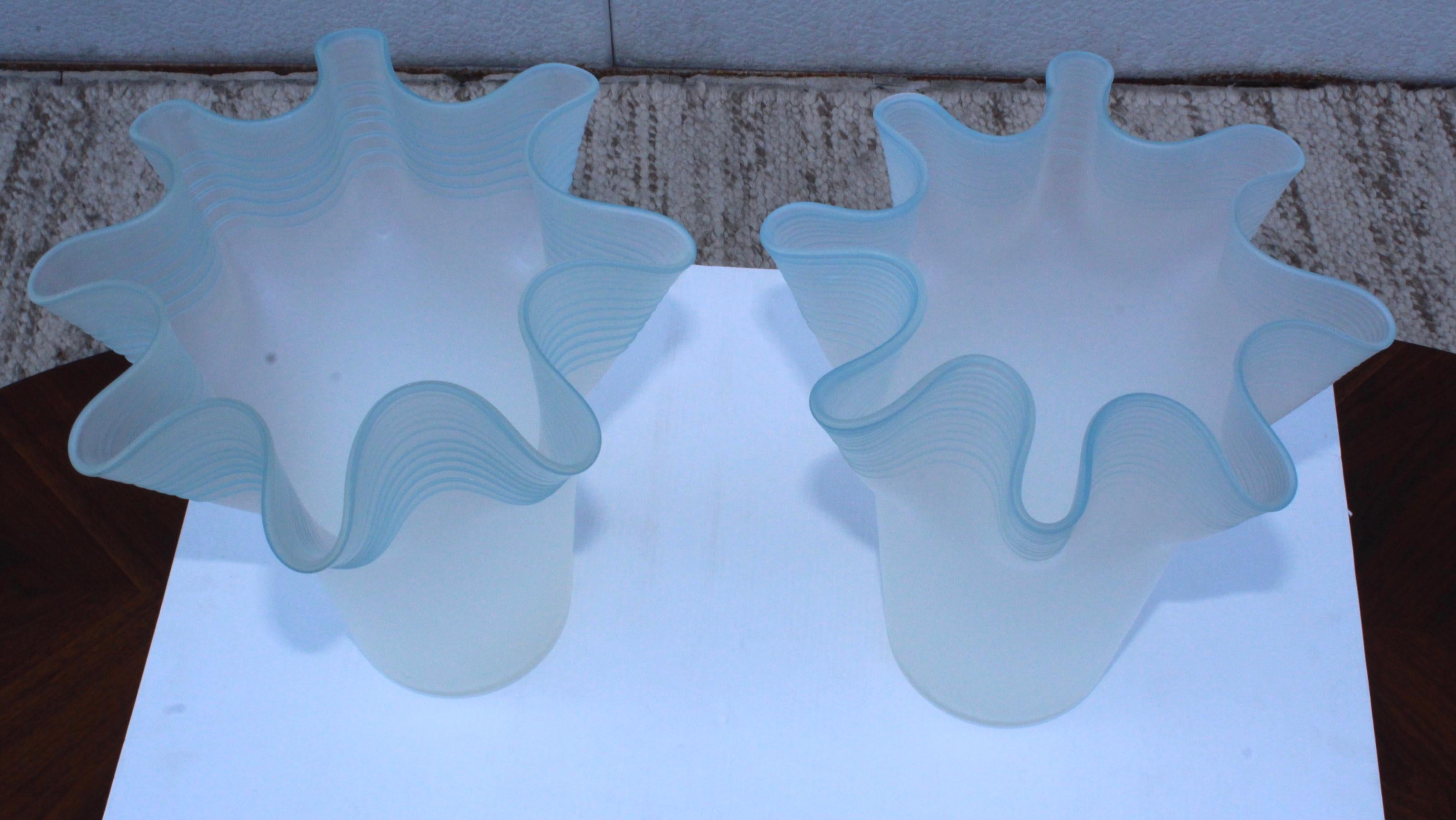 Large Frosted Glass Handkerchief Italian Vases In Good Condition In New York, NY