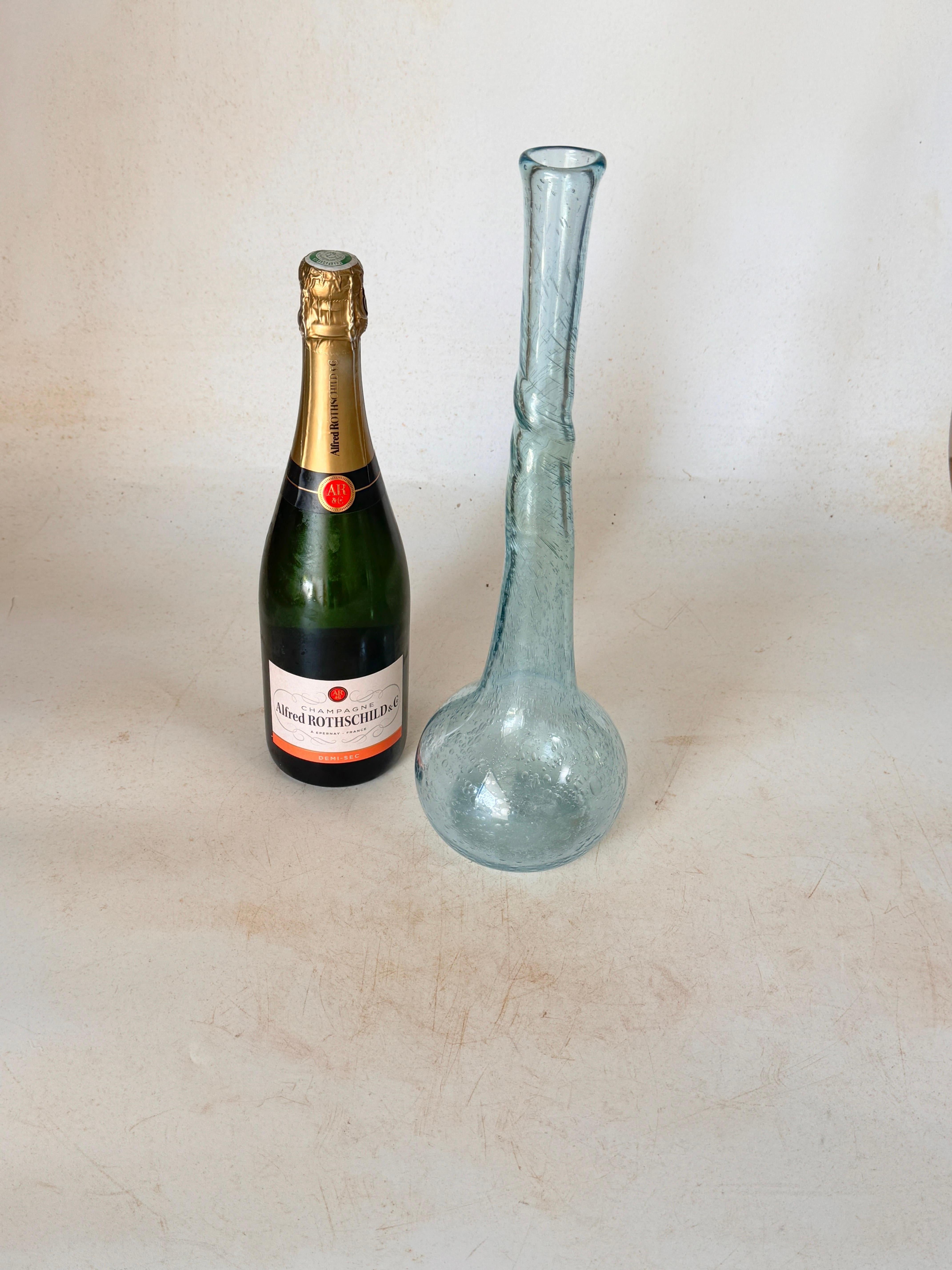 1960, Vase, in diesem schönen Biot-Glas, bekannte Glasfirma aus Südfrankreich bei Vallauris.