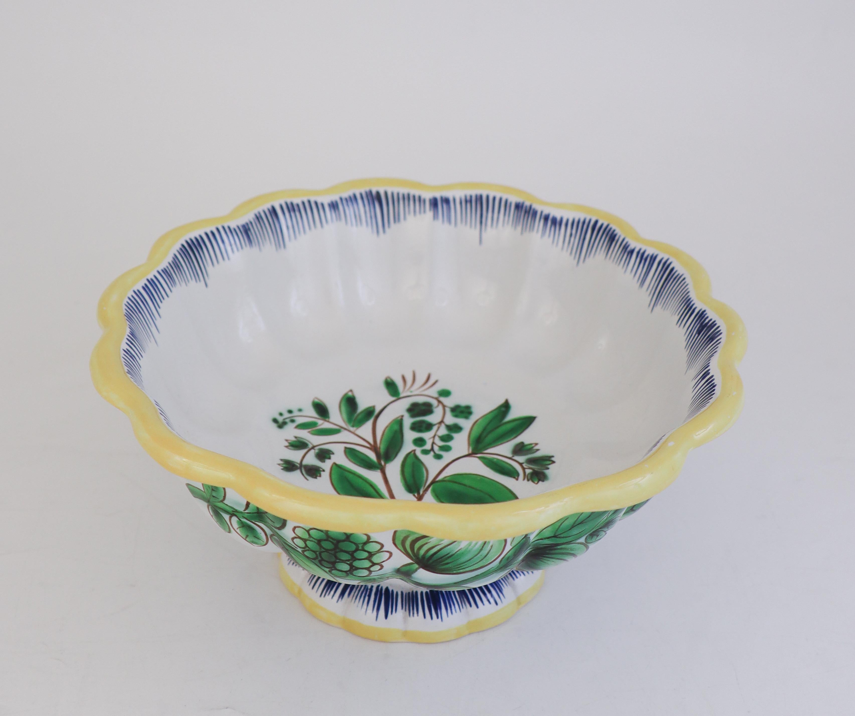 Suédois Large Fruitbowl Porcelain - Arthur Percy - Gefle Sweden - 1930s en vente