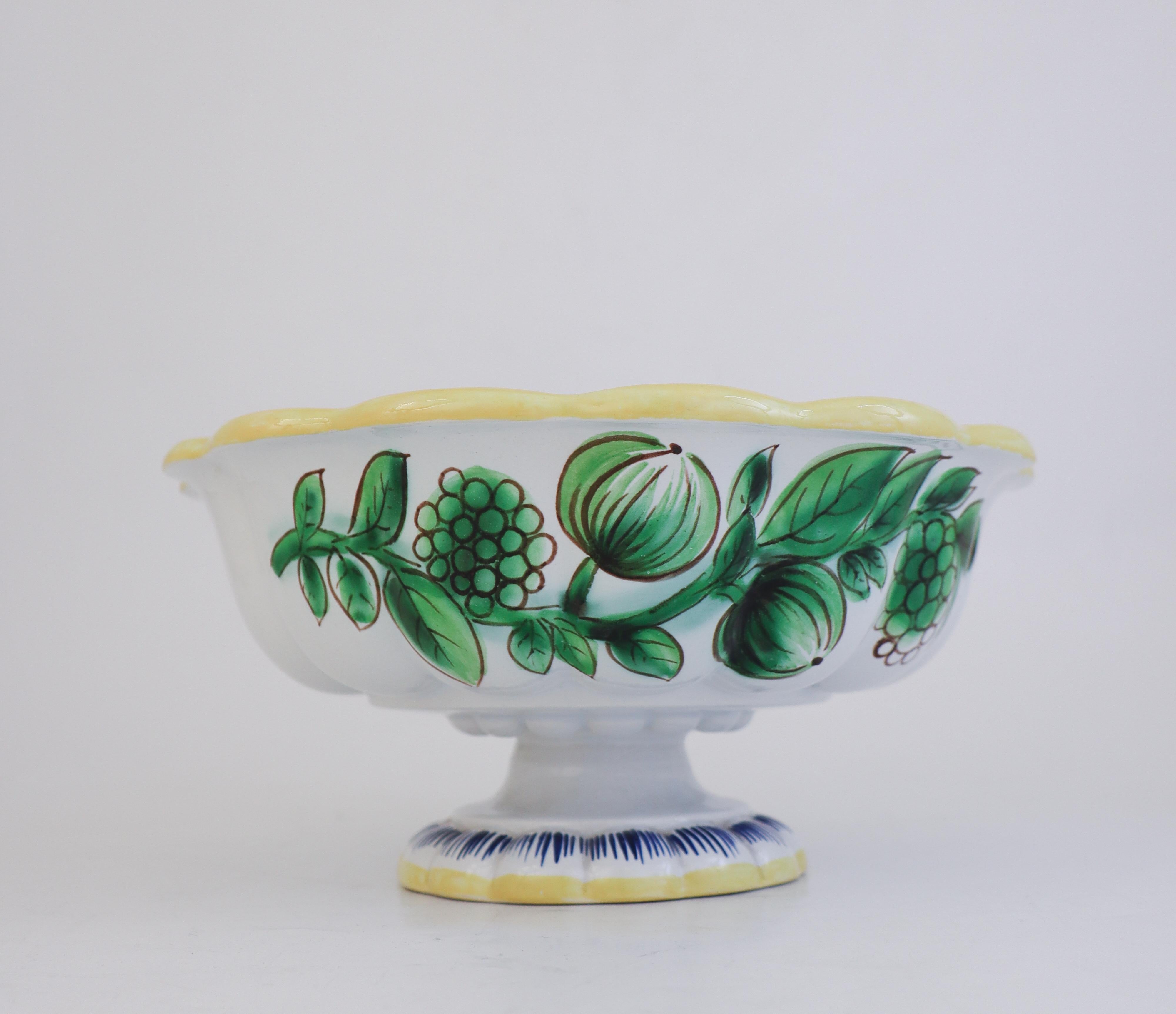 Porcelaine Large Fruitbowl Porcelain - Arthur Percy - Gefle Sweden - 1930s en vente