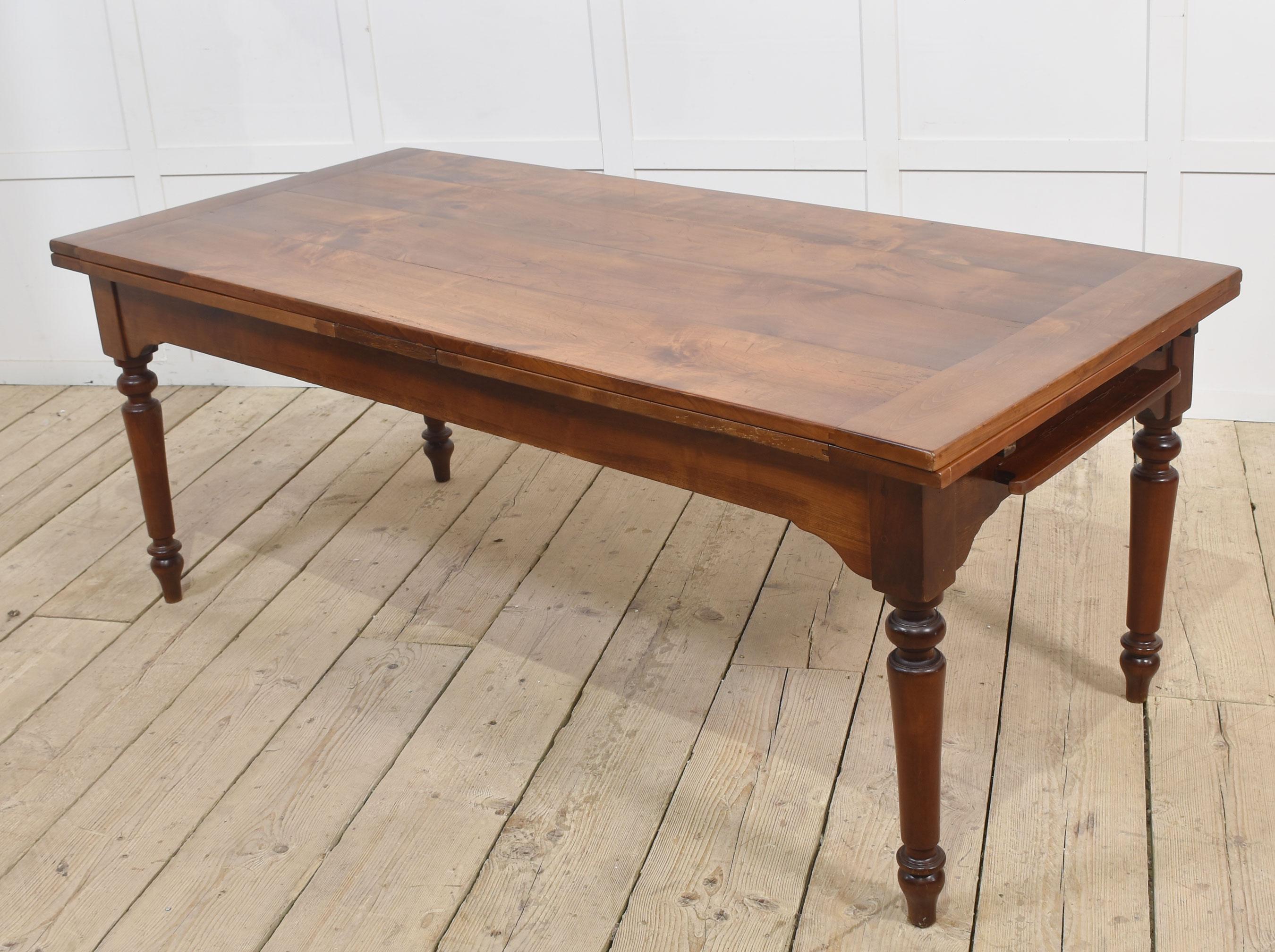 Large fruitwood farmhouse table For Sale 3