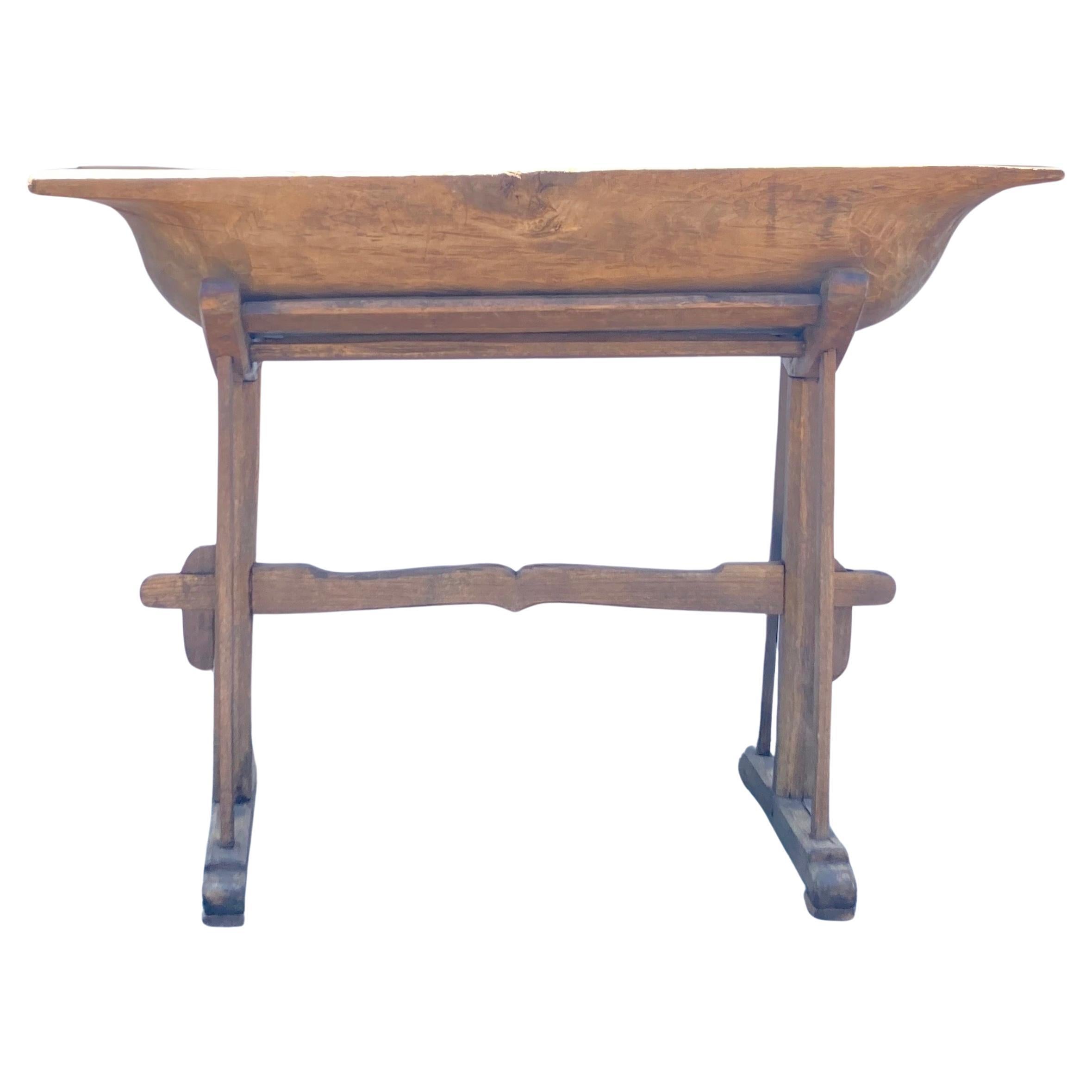 Grand trog ou bol à pâte en bois de fruitier sur son Stand en Oak