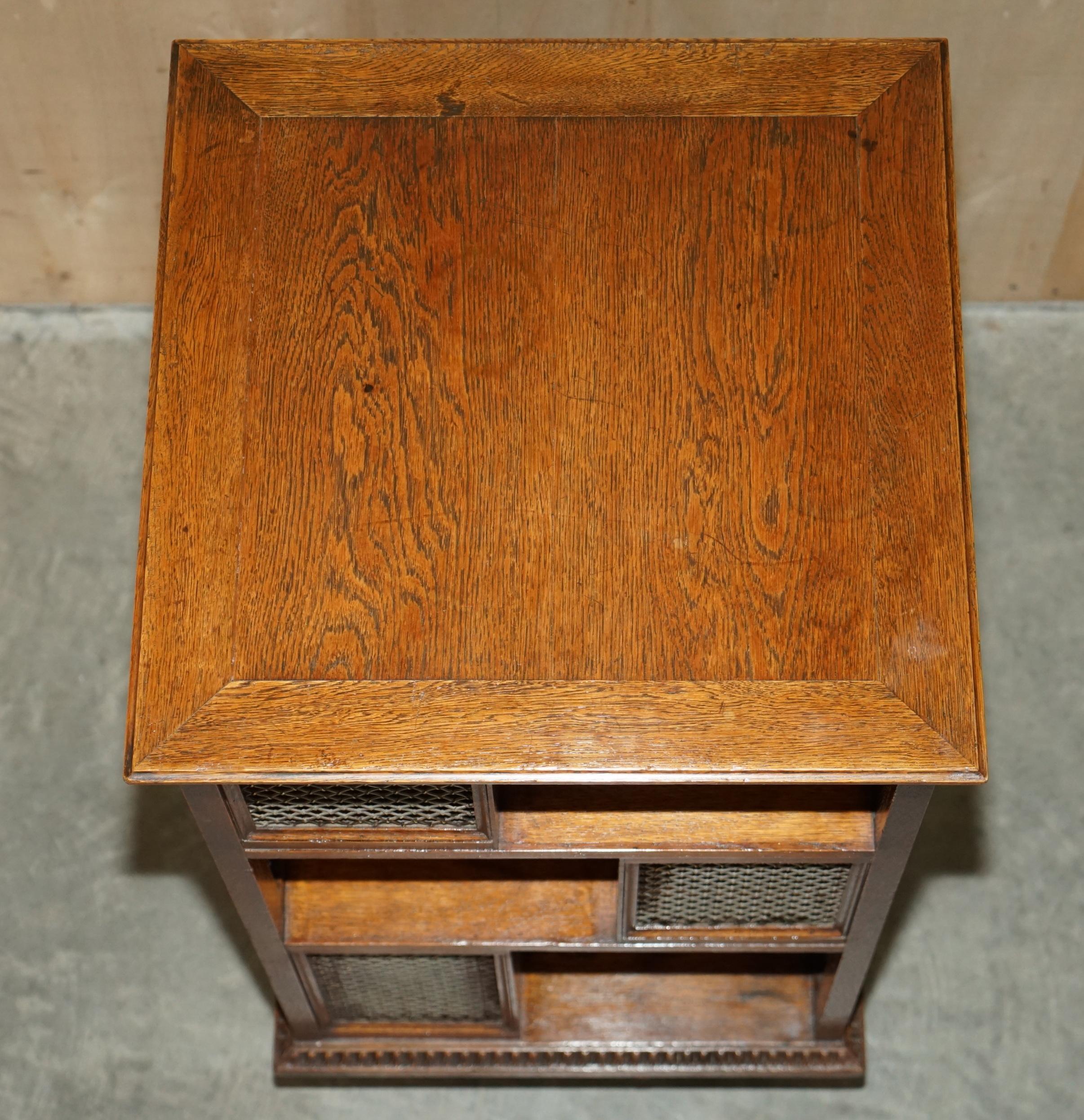 Large Fully Restored Antique Oak & Fret Brass Panel Revolving Bookcase Table 10