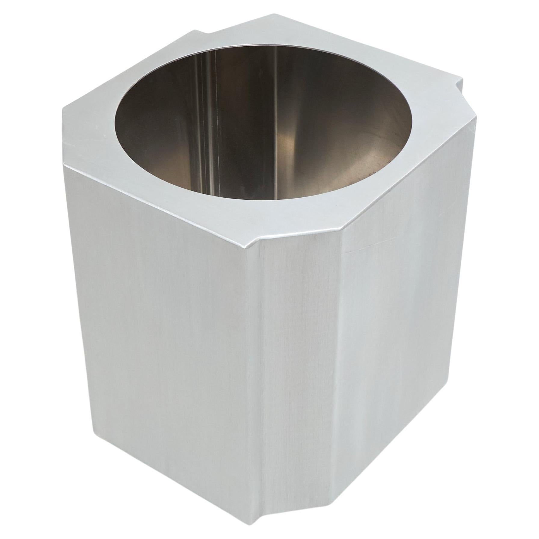 Vaso per piante Funki grande in alluminio spazzolato in vendita