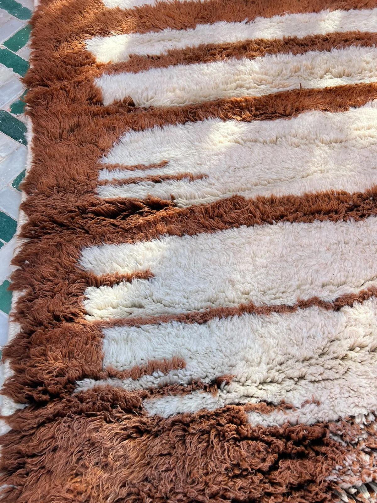 Large Funky Neutral Animal Print Modern Moroccan Wool Beni M'Rirt Handwoven Rug For Sale 5