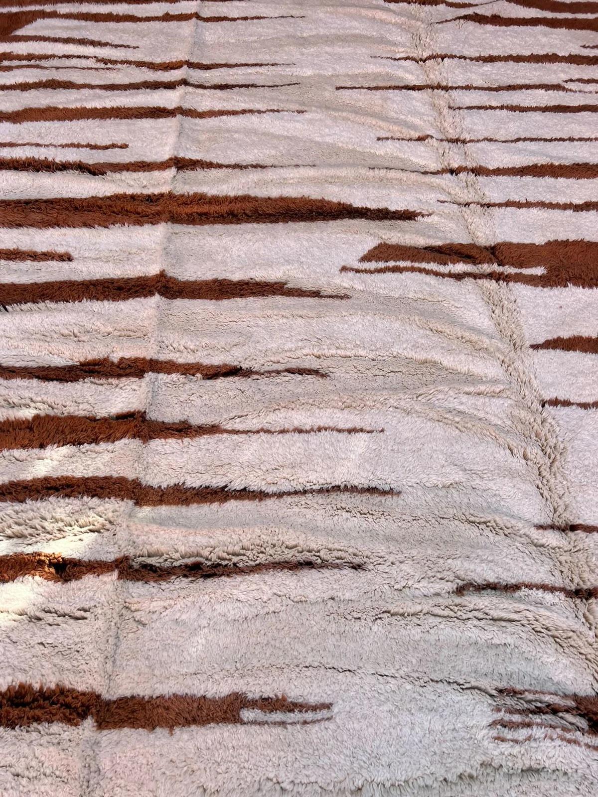 Large Funky Neutral Animal Print Modern Moroccan Wool Beni M'Rirt Handwoven Rug For Sale 1