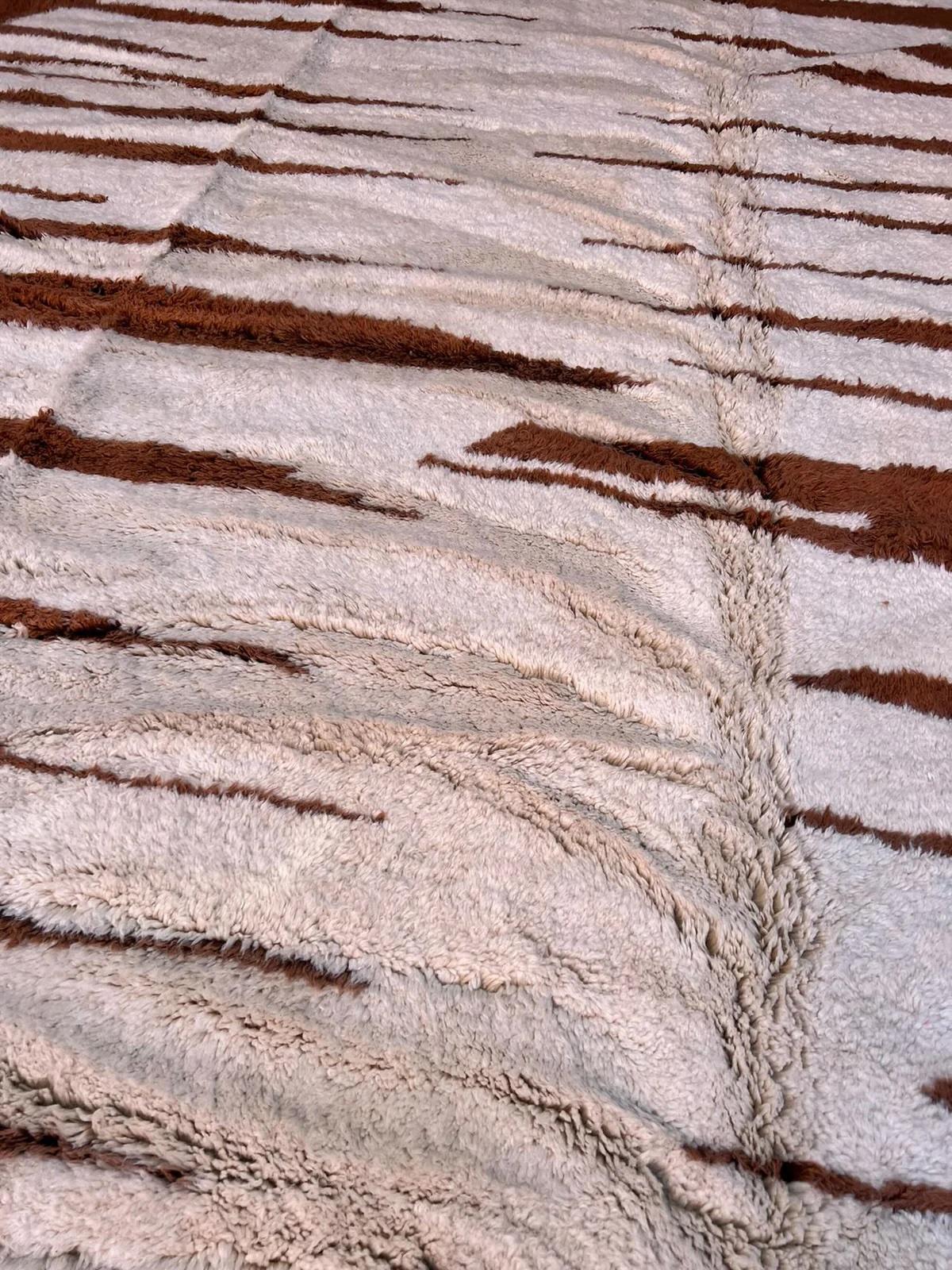 Large Funky Neutral Animal Print Modern Moroccan Wool Beni M'Rirt Handwoven Rug For Sale 2