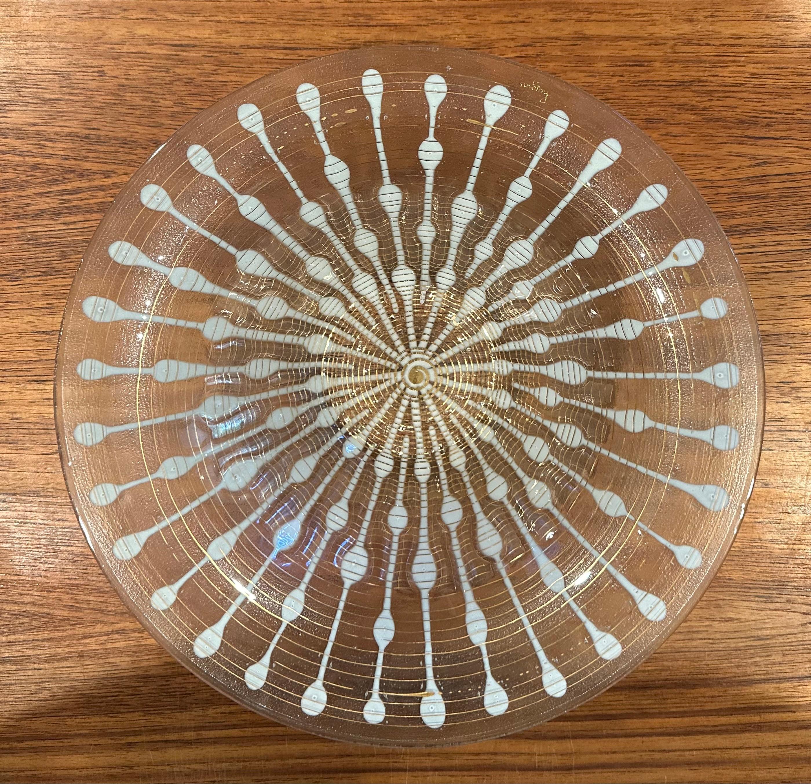 Large Fused Art Glass Atomic Age Tray by Michael & Frances Higgins  In Good Condition For Sale In San Diego, CA