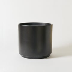 Large Gainey Planter in Satin Black Glaze, California Architectural Pottery