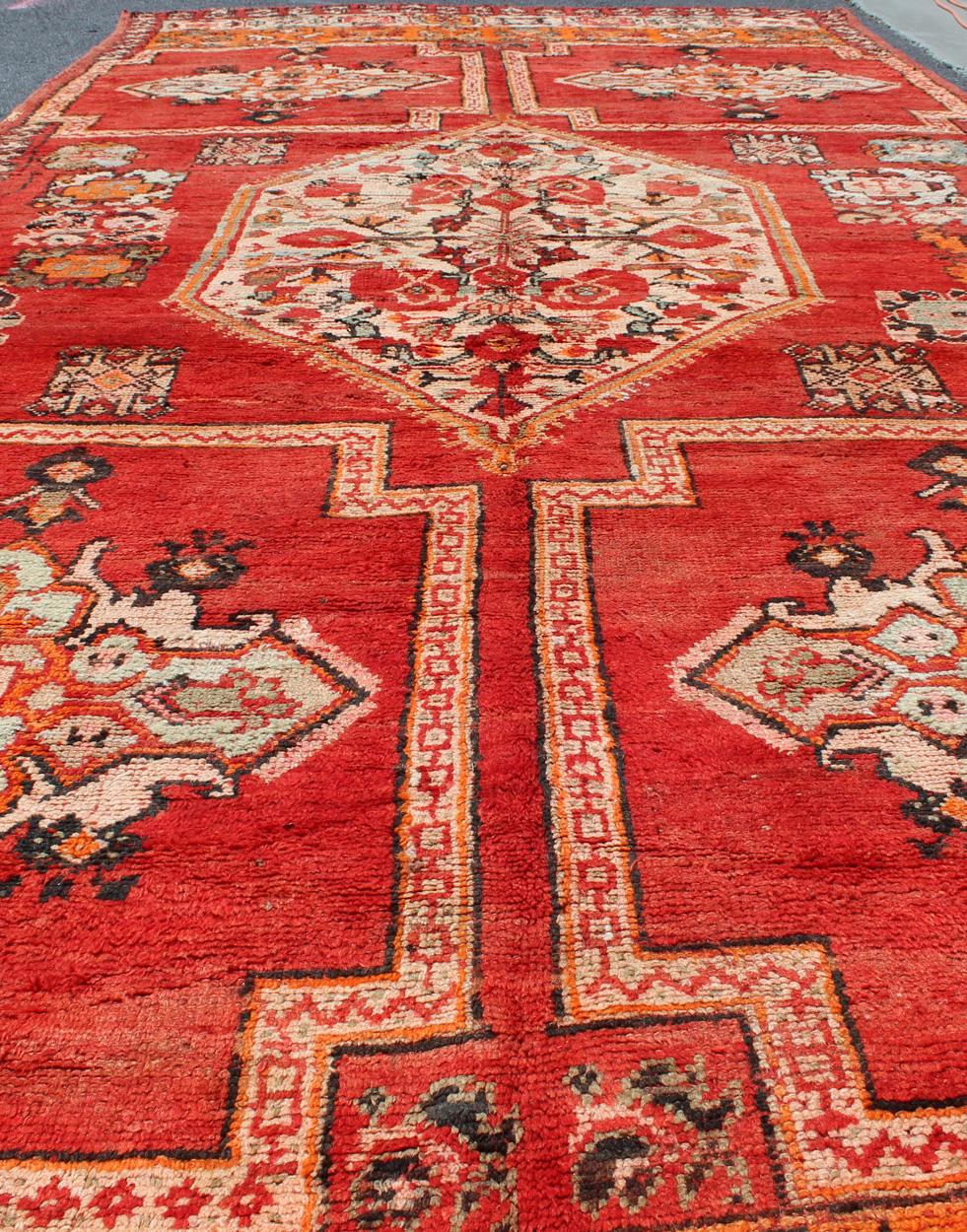 Large Vintage Moroccan Gallery Rug with Tribal Design in Red, Ivory and Orange In Good Condition For Sale In Atlanta, GA