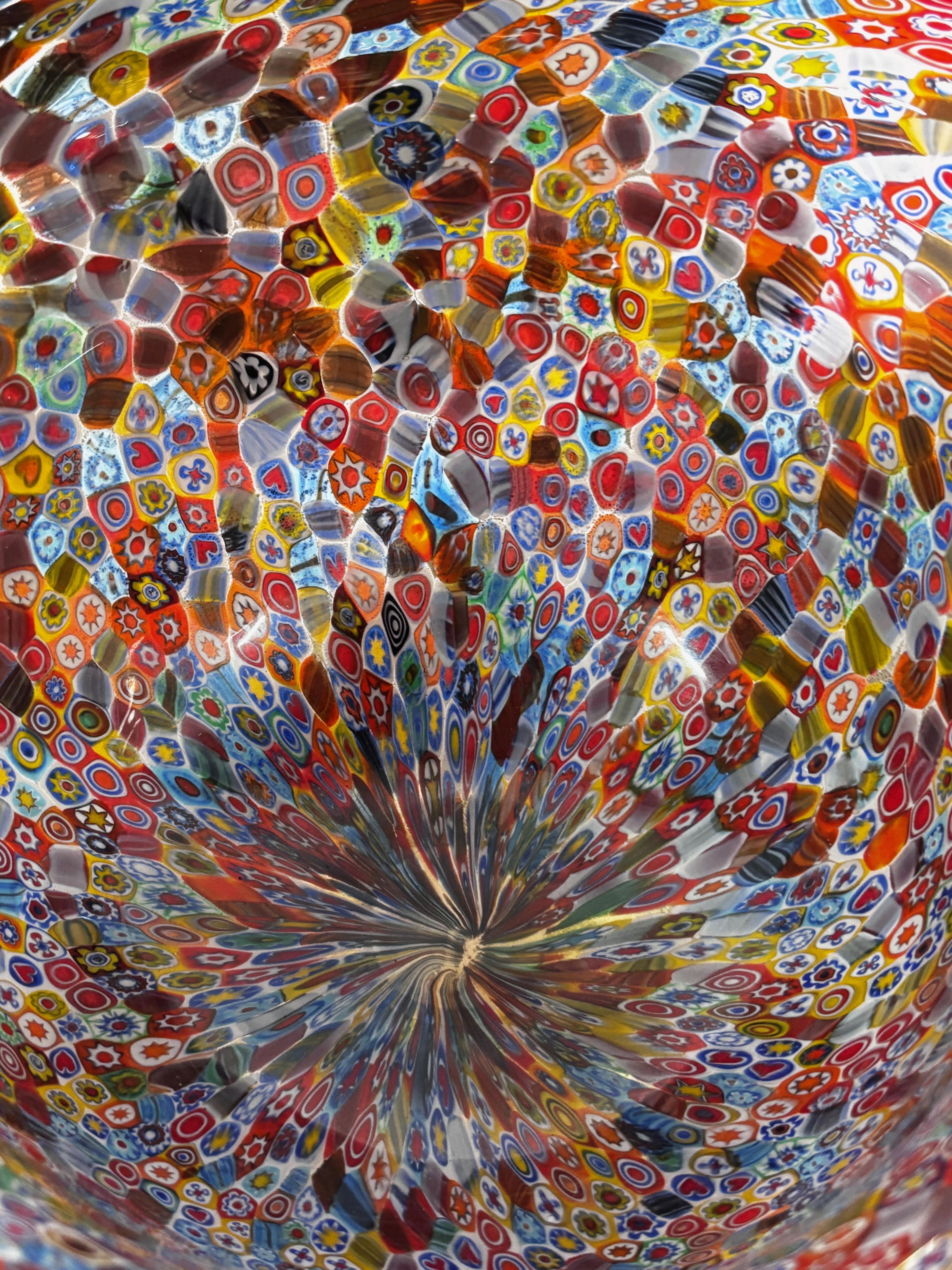 Grand vase Urne en verre soufflé à la main Millefiori de Murano & Poggi Bon état - En vente à San Francisco, CA
