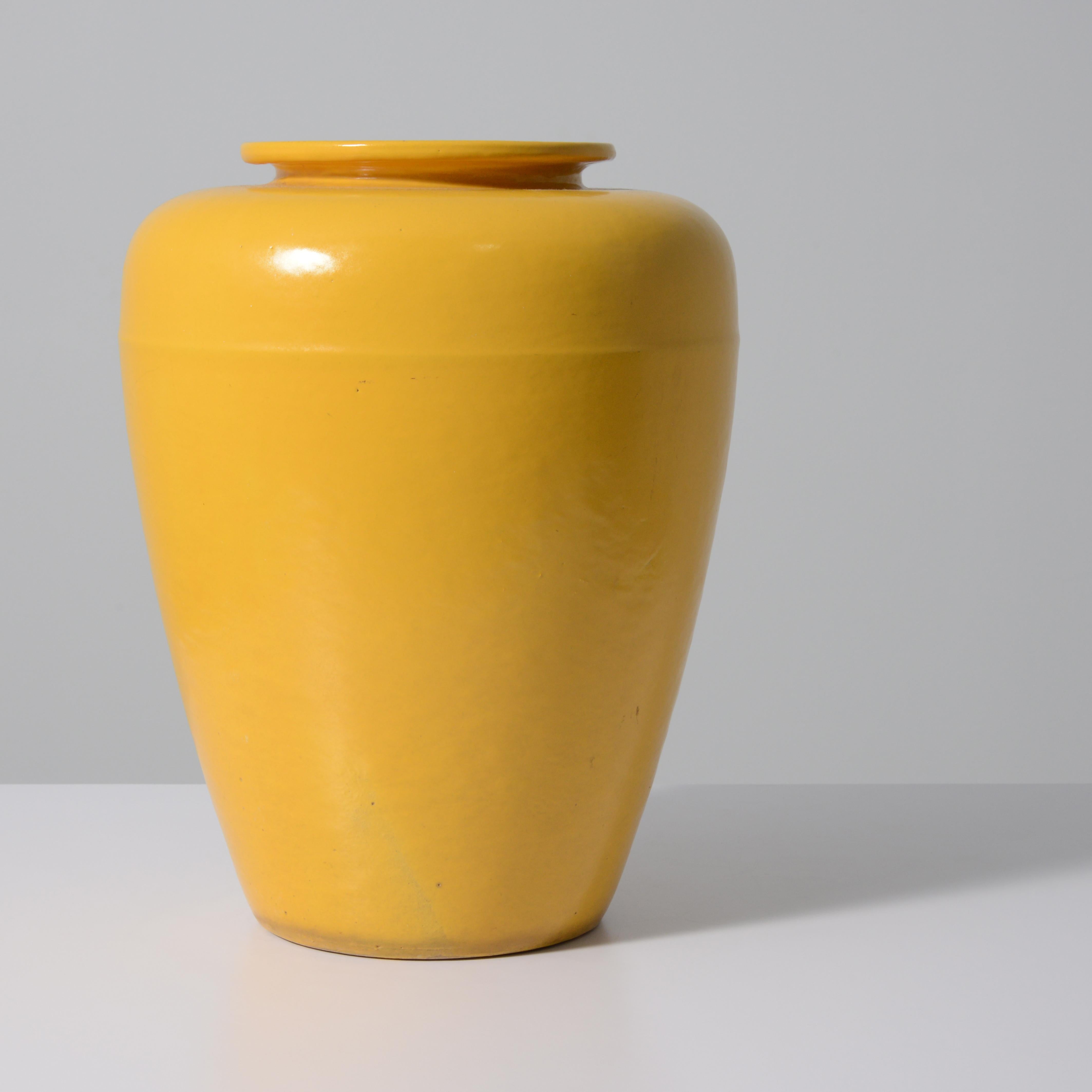 Grands vases / jarres à huile de Garden City Pottery, 18 