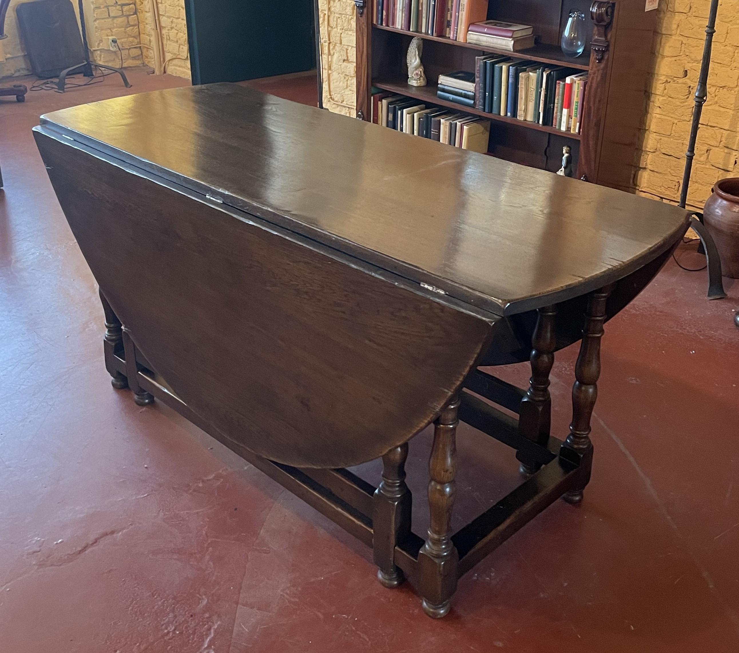 Large Gateleg Table In Oak For Sale 5