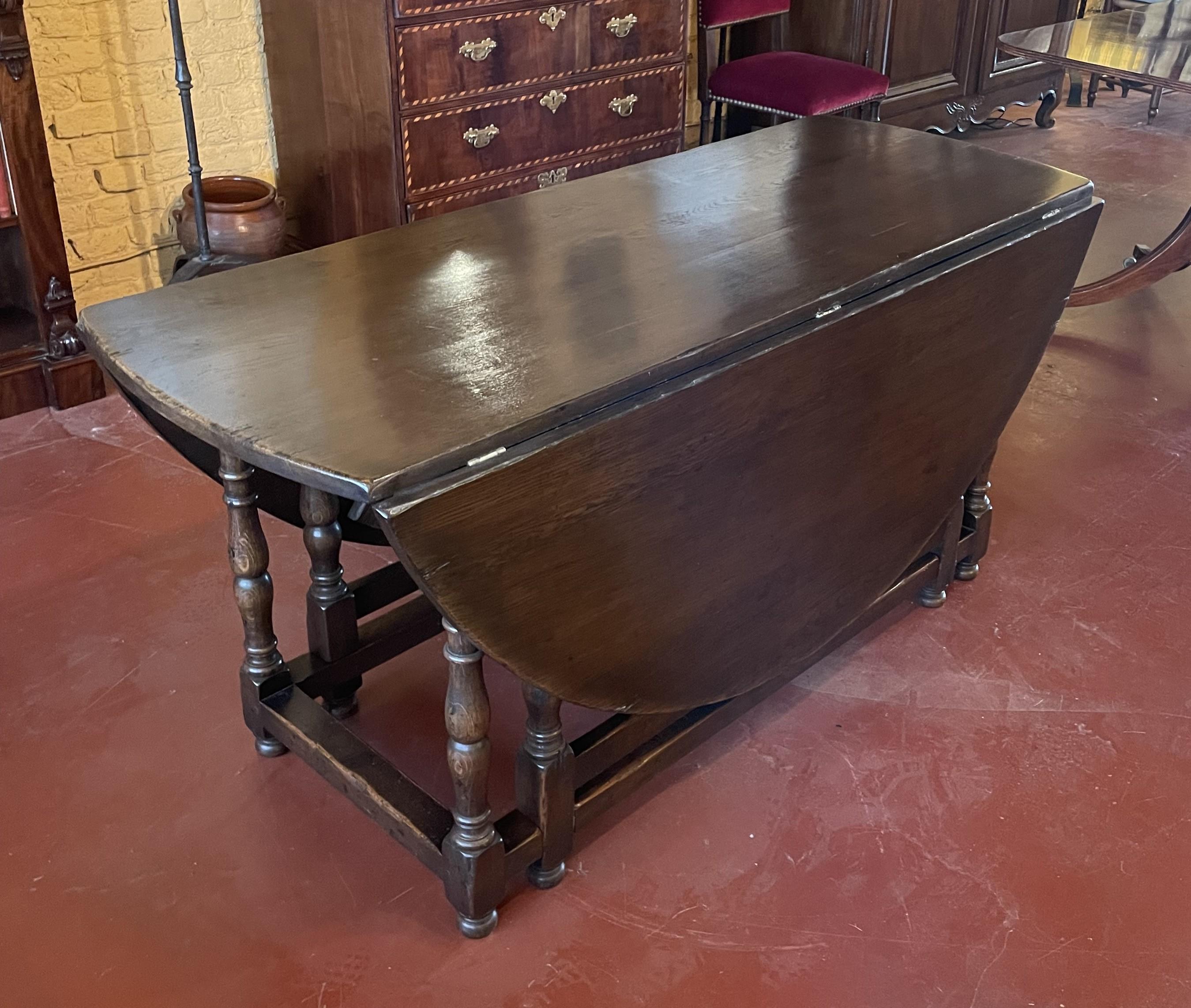 Large Gateleg Table In Oak For Sale 6