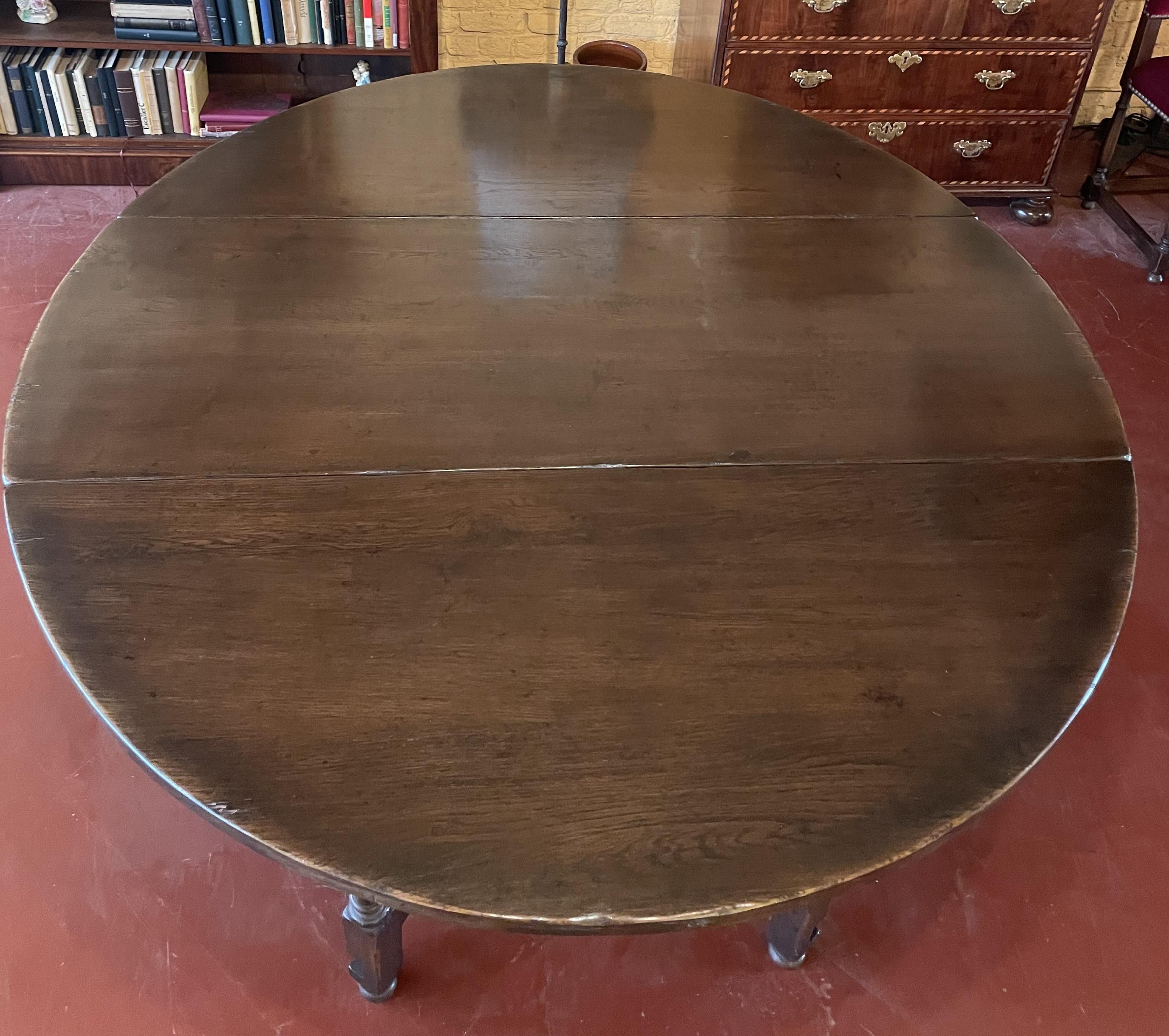 Aesthetic Movement Large Gateleg Table In Oak For Sale