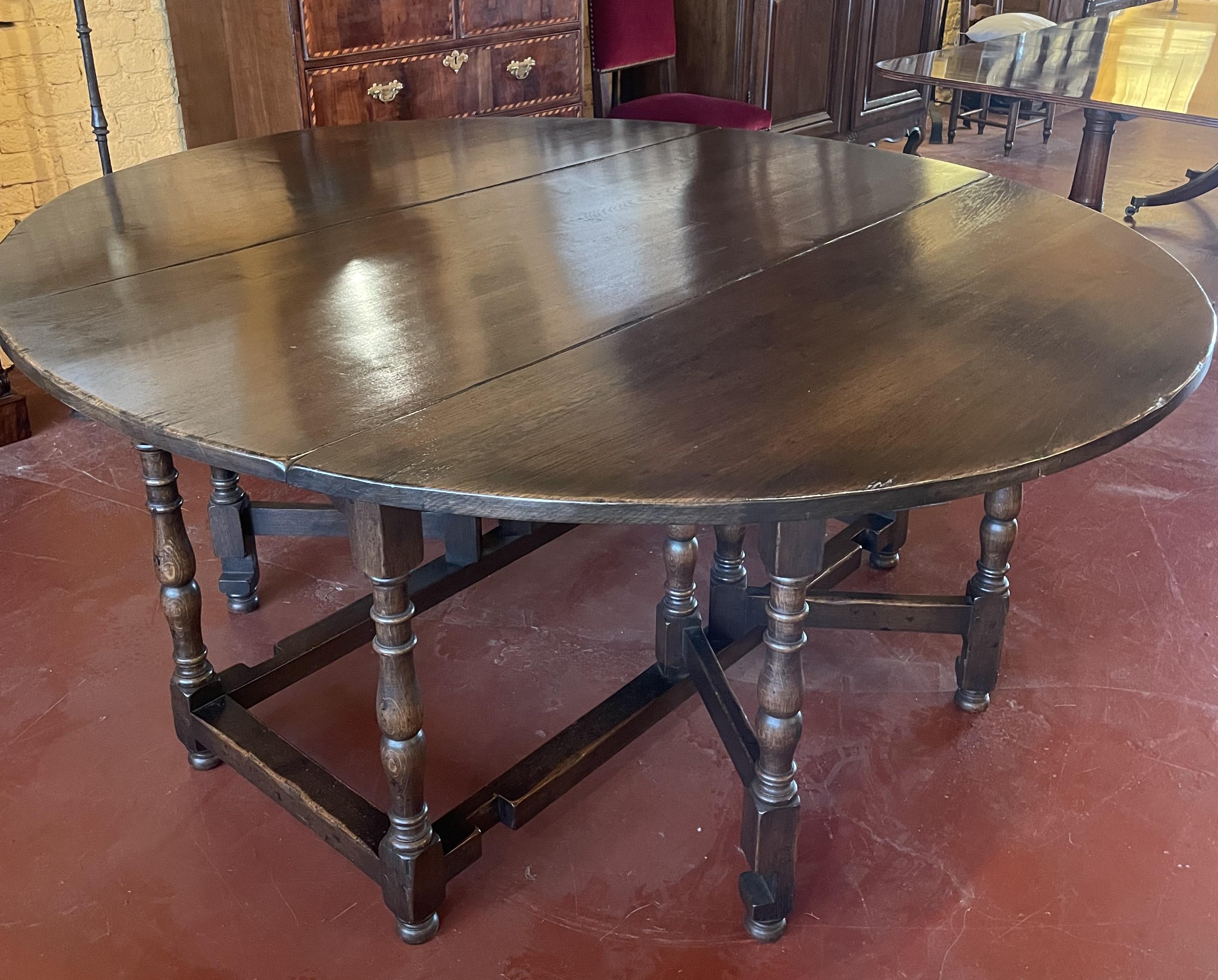 20th Century Large Gateleg Table In Oak For Sale