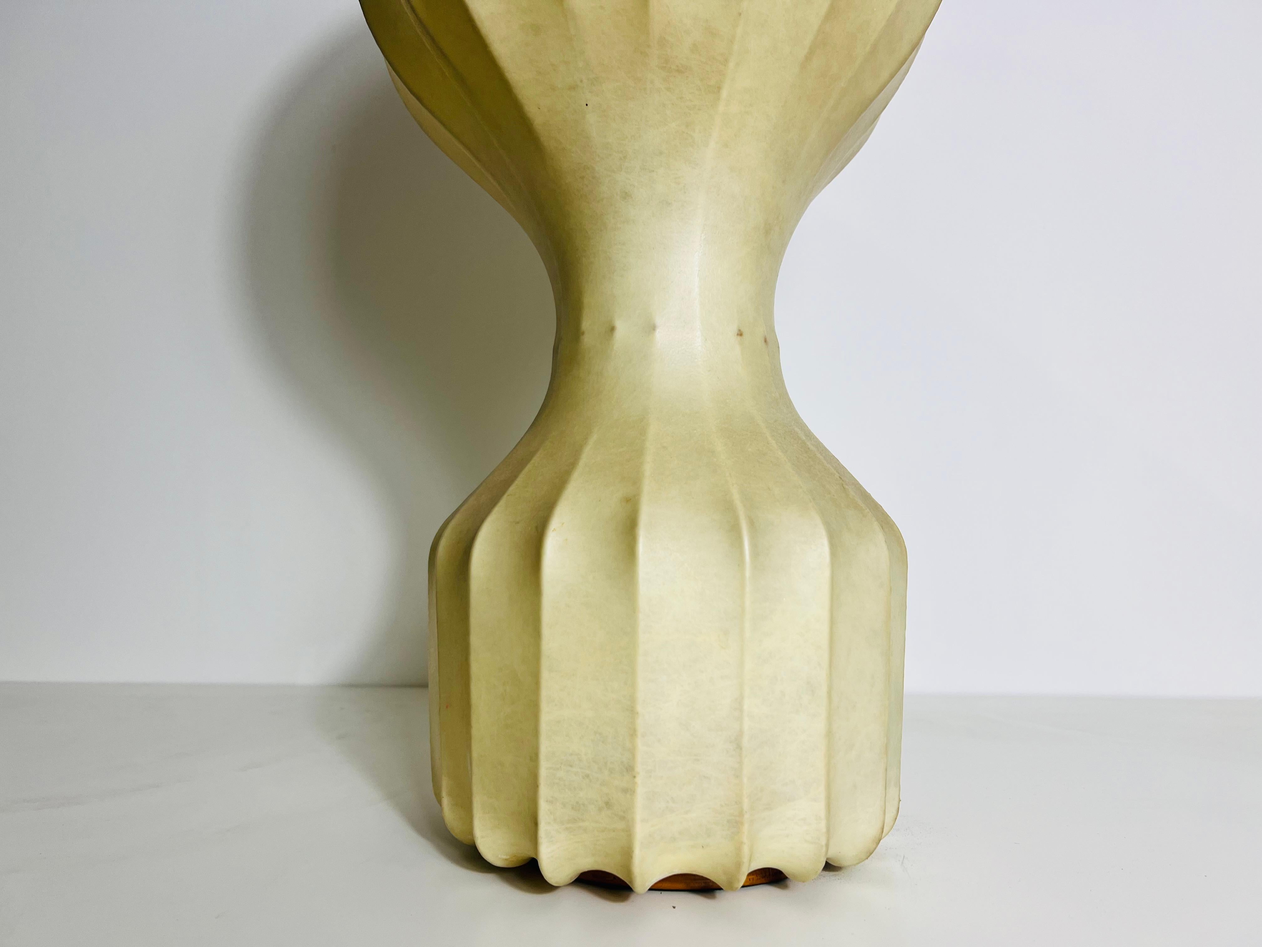 Lampada da tavolo grande Gatto Cocoon di Achille and Pier Giacomo Castiglioni, anni '60 in vendita 3