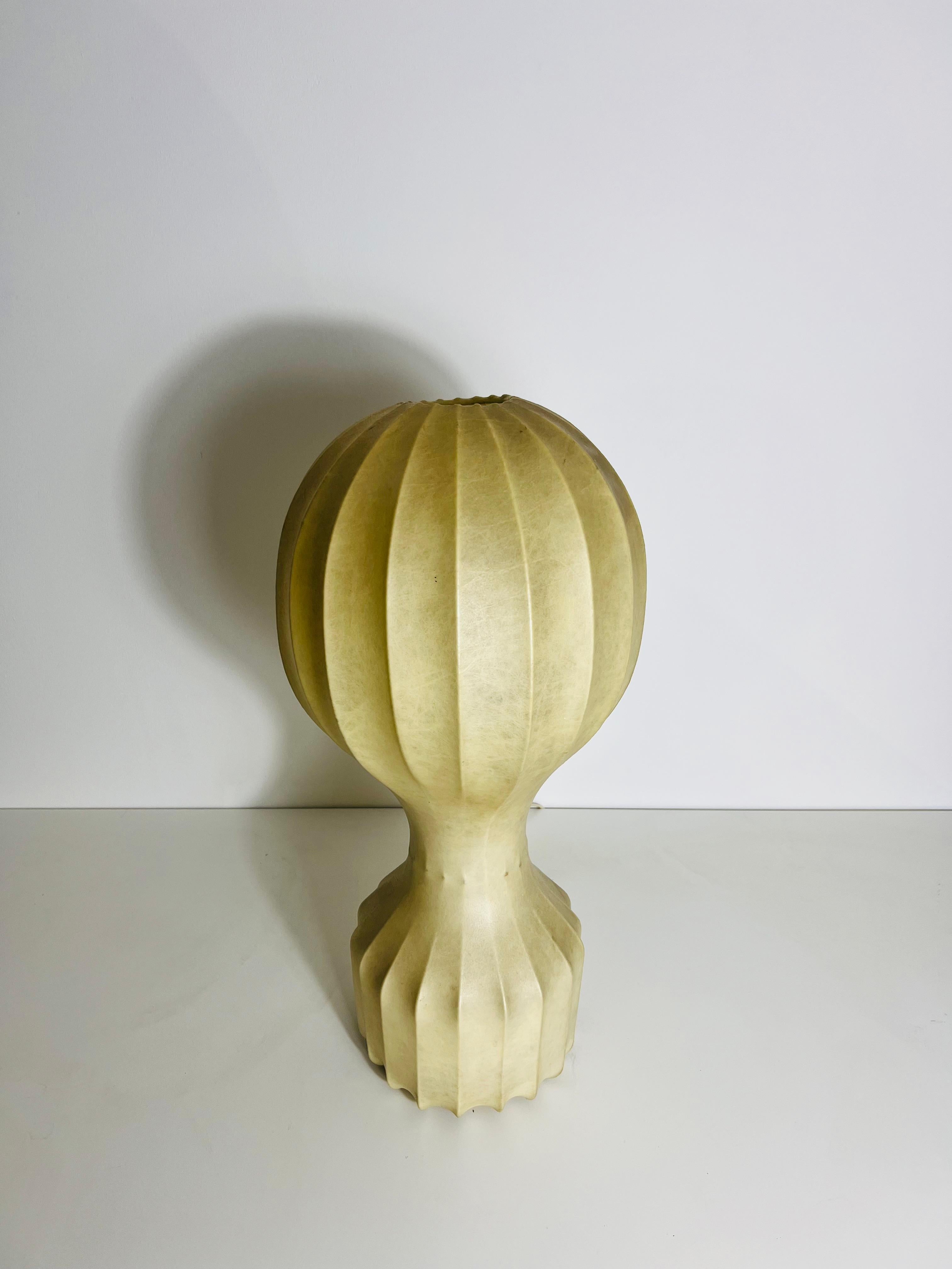 Lampada da tavolo grande Gatto Cocoon di Achille and Pier Giacomo Castiglioni, anni '60 in vendita 5