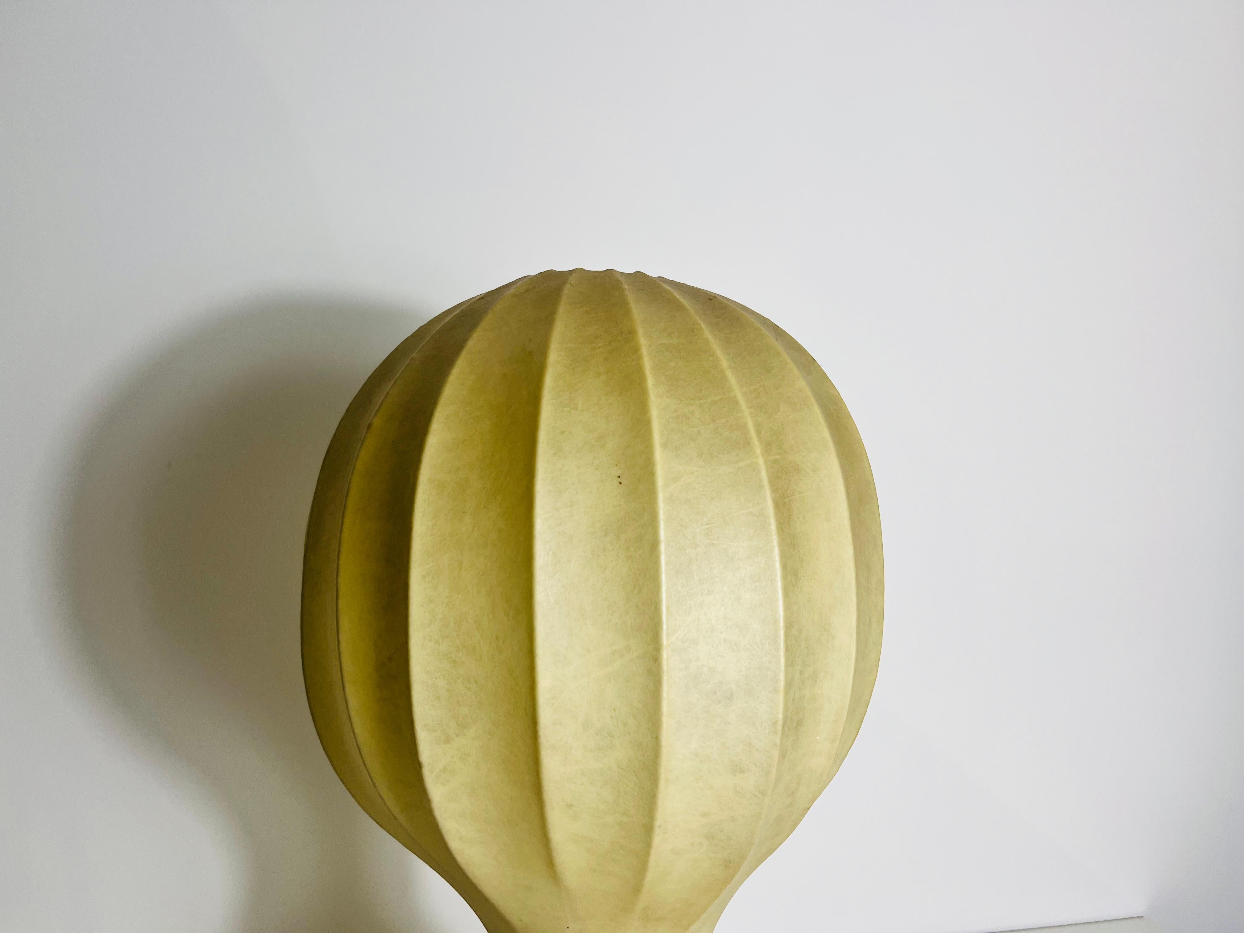 Lampada da tavolo grande Gatto Cocoon di Achille and Pier Giacomo Castiglioni, anni '60 in vendita 8