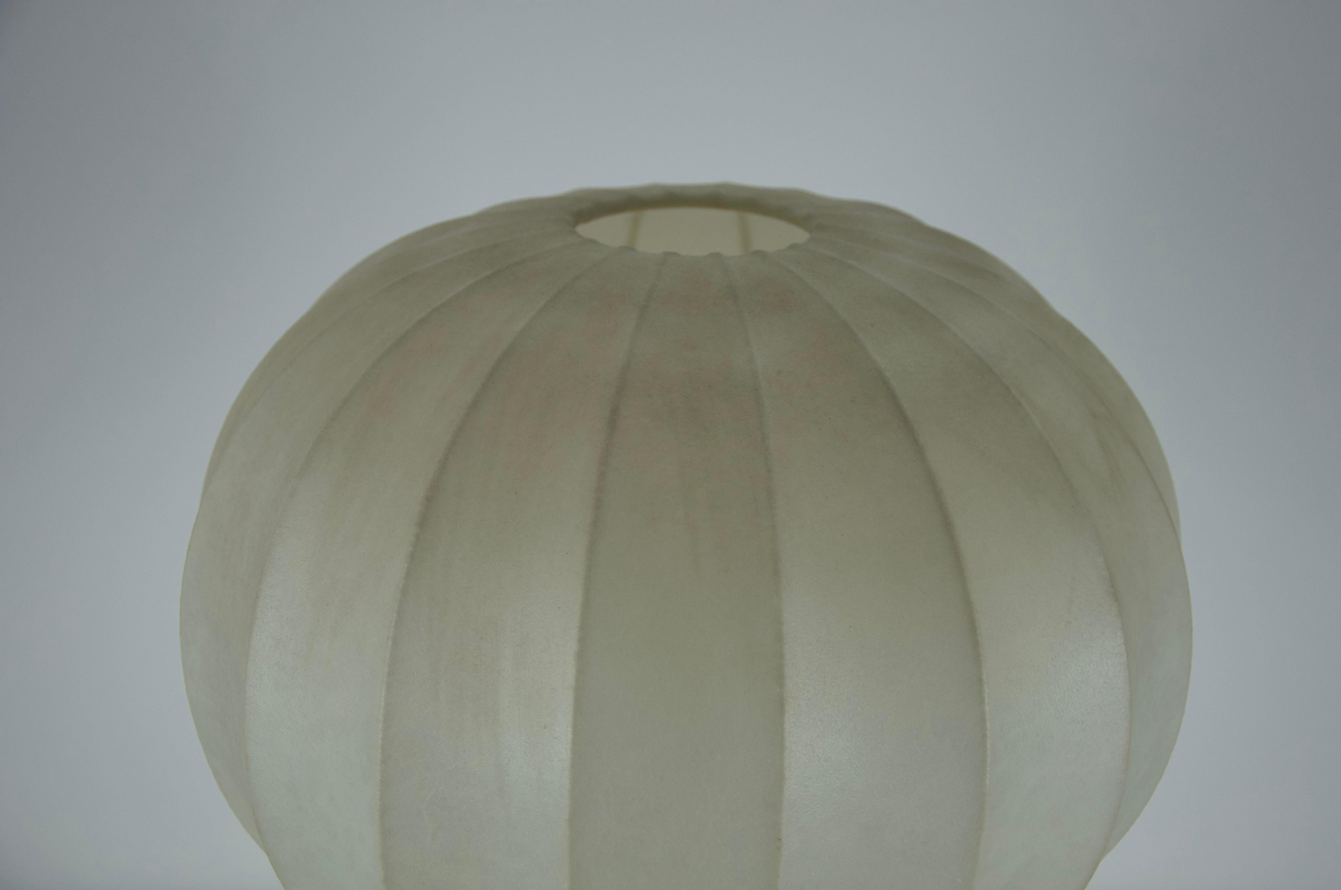 Italian Large Gatto Cocoon Table Lamp by Achille & Pier Giacomo Castiglioni, 1960s For Sale