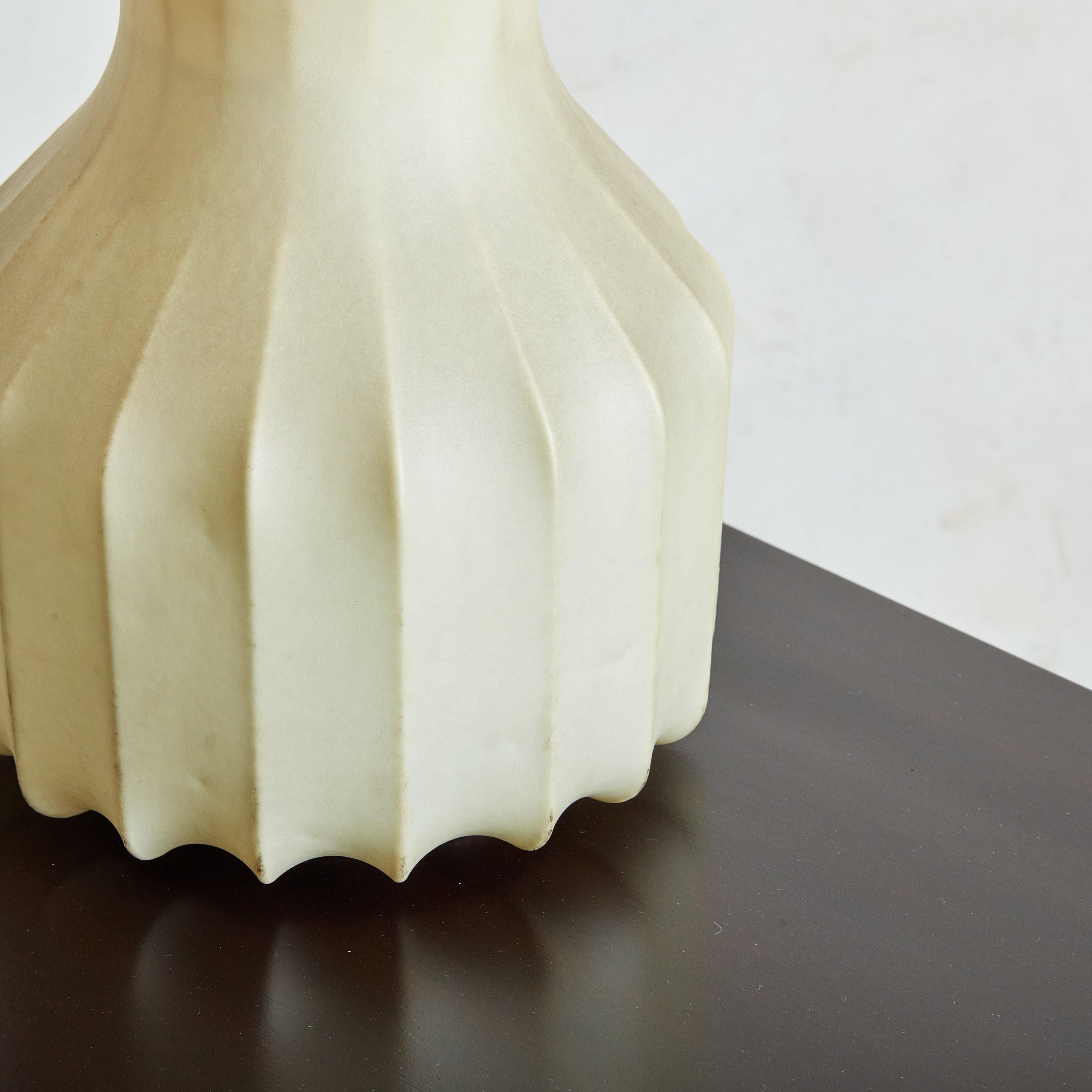 Large ‘Gatto’ Cocoon Table Lamp by Achille & Pier Giacomo Castiglioni for Flos For Sale 2