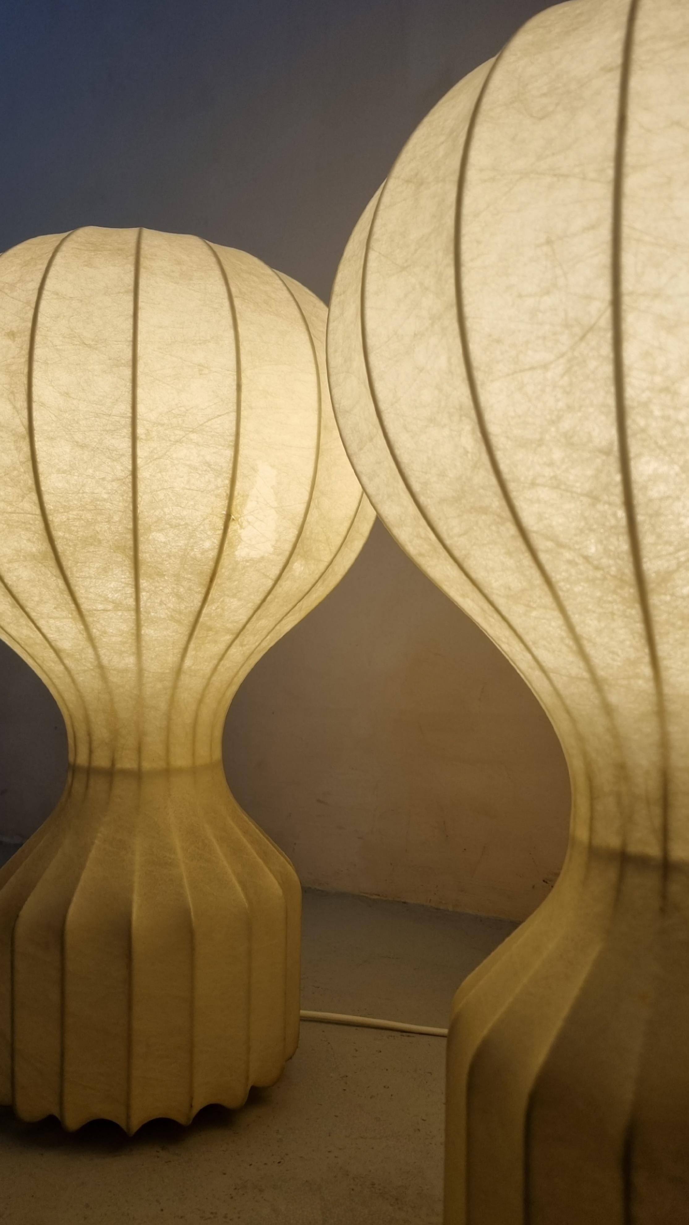 Italian Large Gatto table lamps by Achille and Pier Giacomo Castiglioni for Flos 1960s in vendita