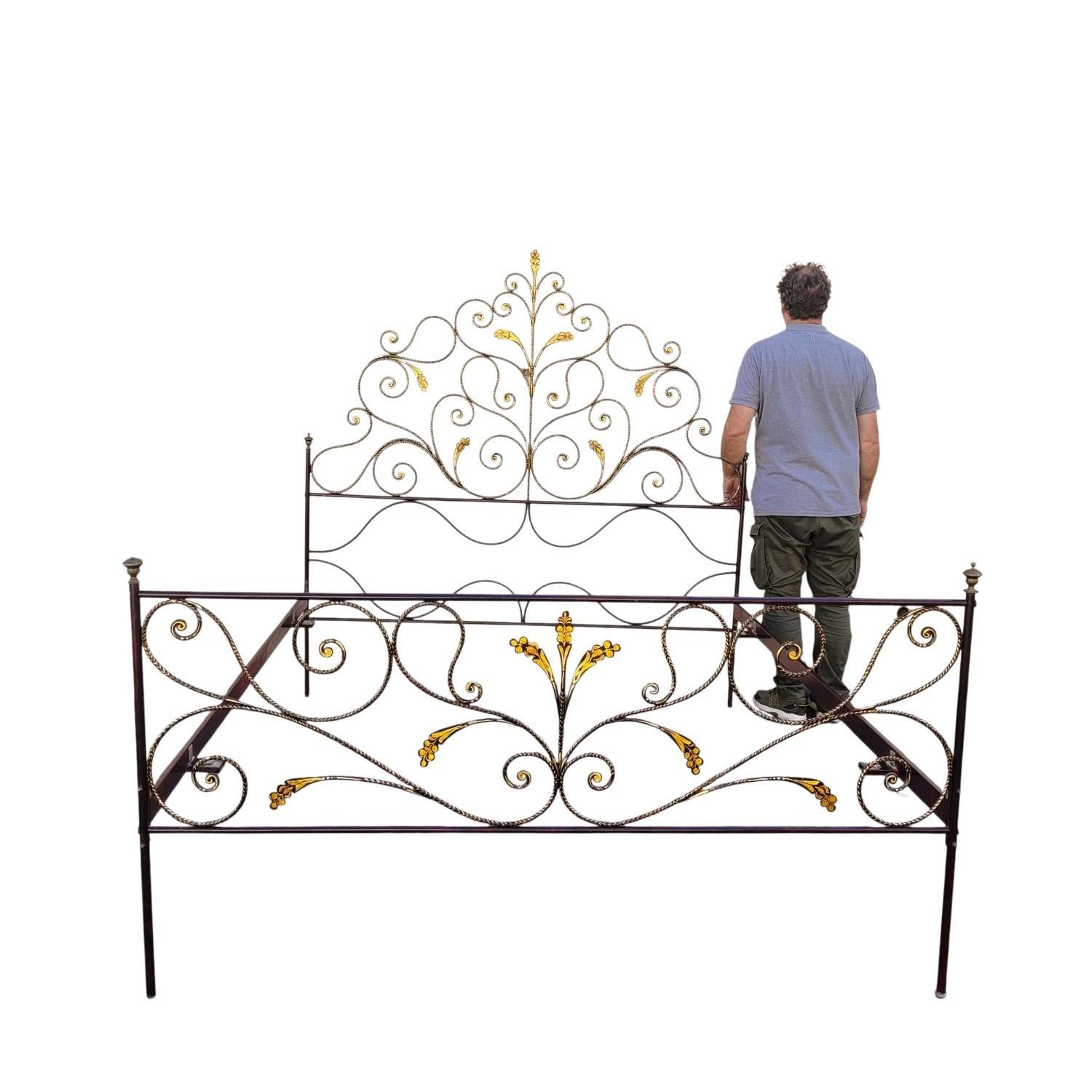 Gran Cama Genovesa De Hierro Pintado, 2 Plazas, Siglo XIX en venta 9