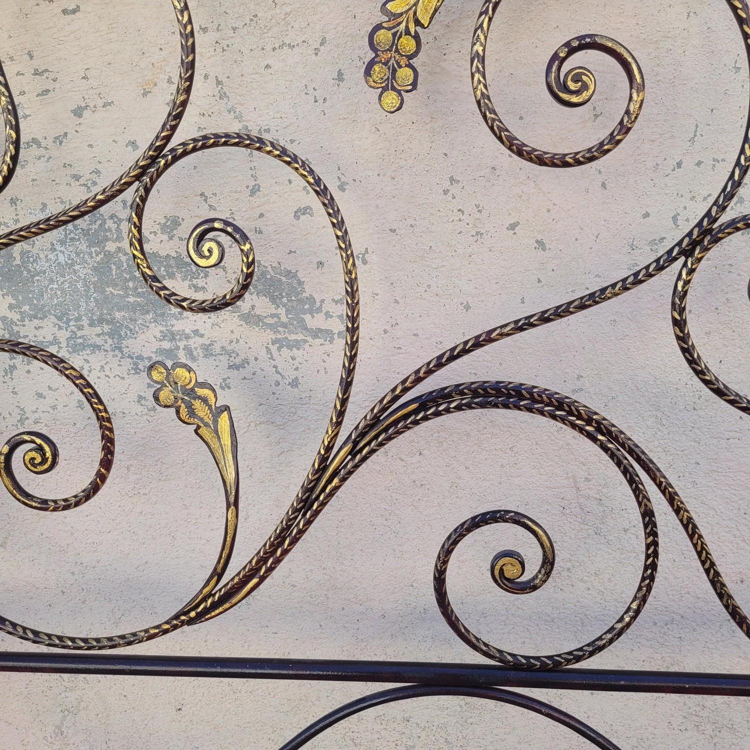 Gran Cama Genovesa De Hierro Pintado, 2 Plazas, Siglo XIX en venta 2