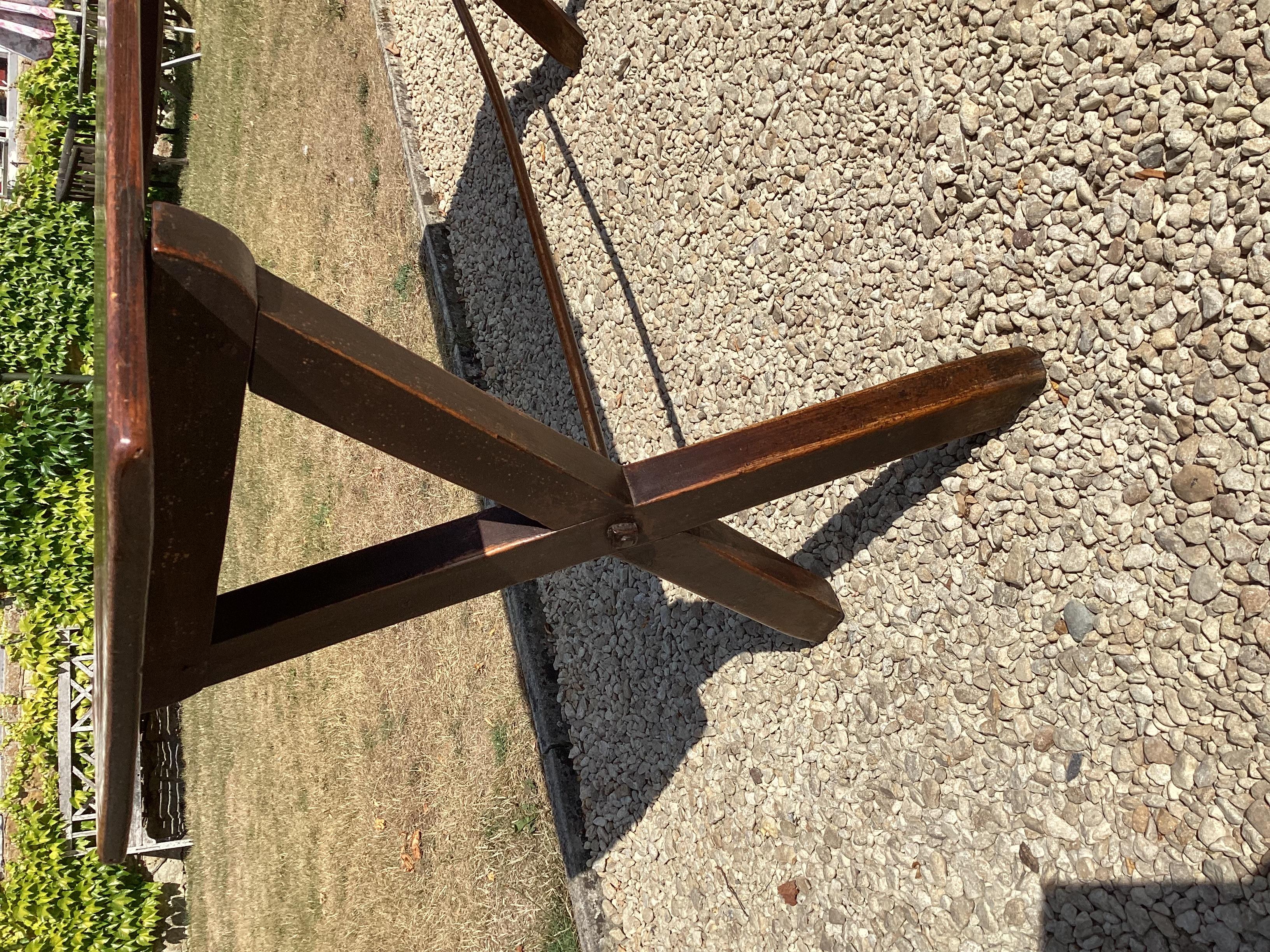 Large Geo III Tavern table For Sale 4