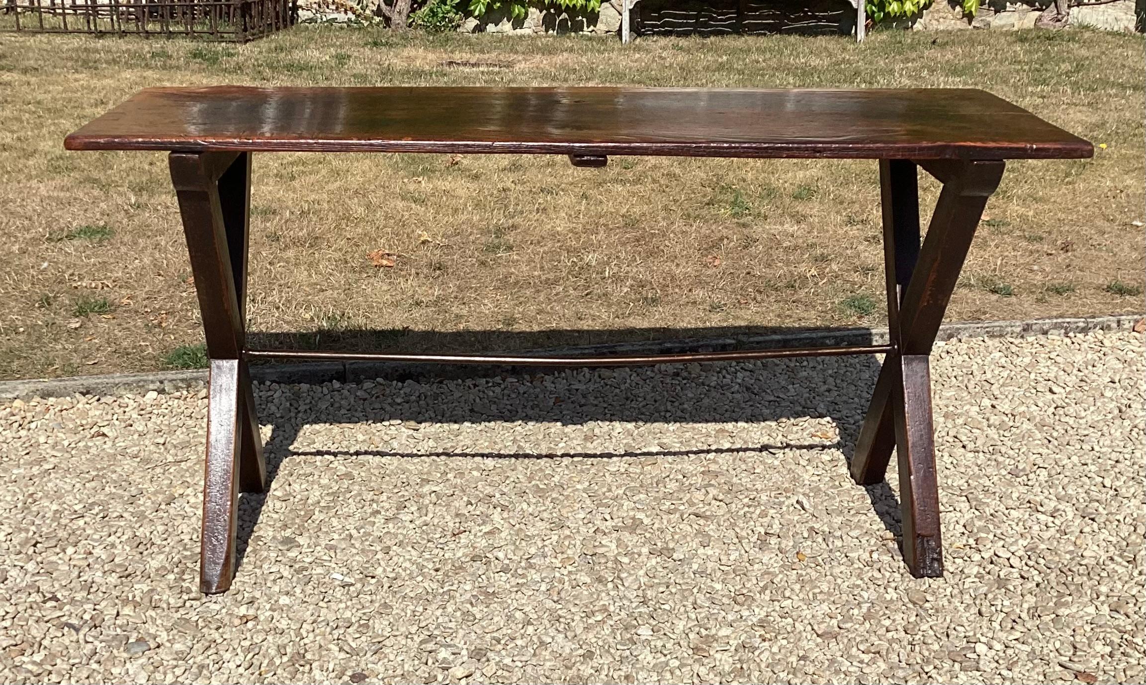 Large Geo III Tavern table For Sale 5