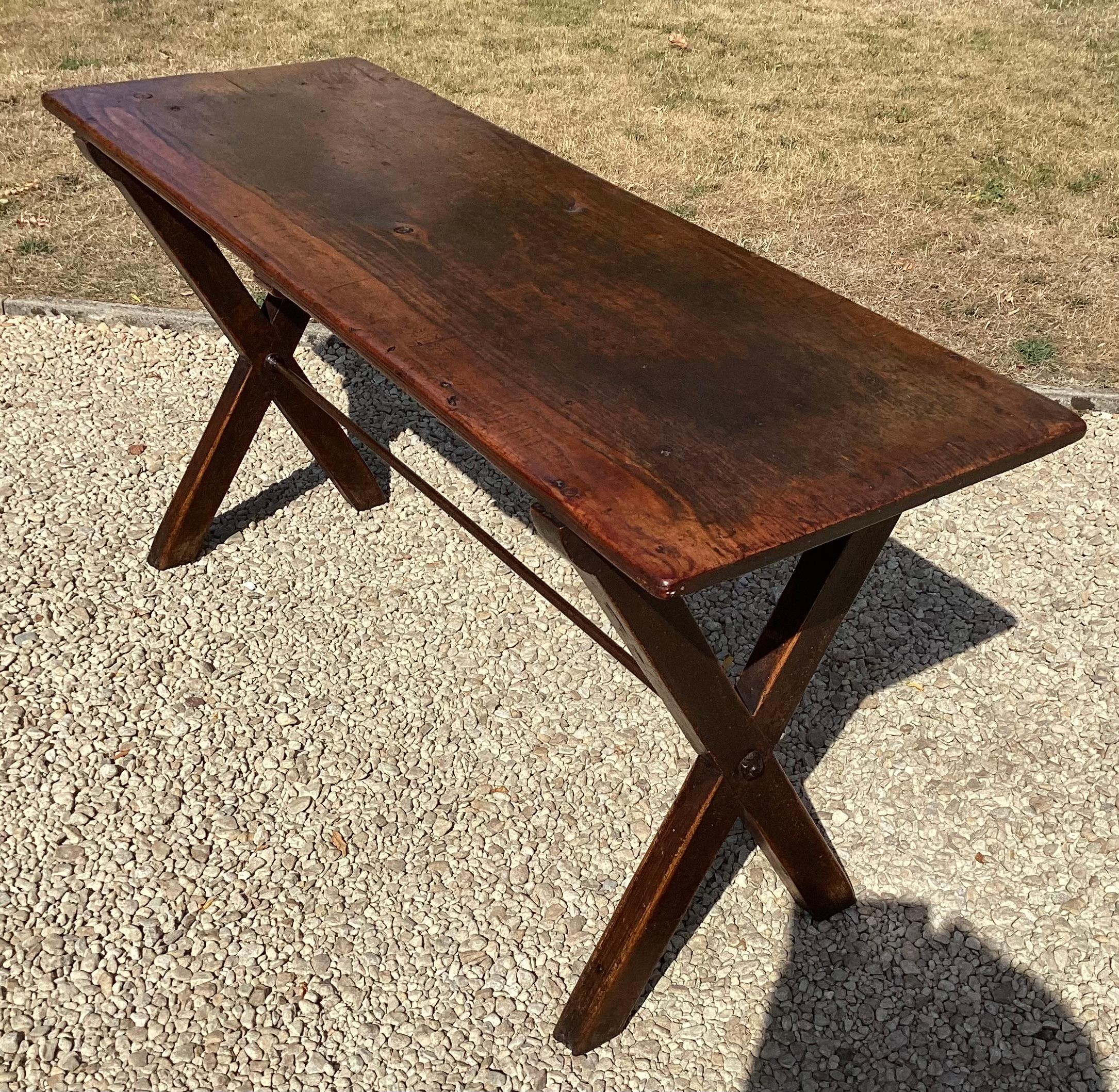 Carved Large Geo III Tavern table For Sale