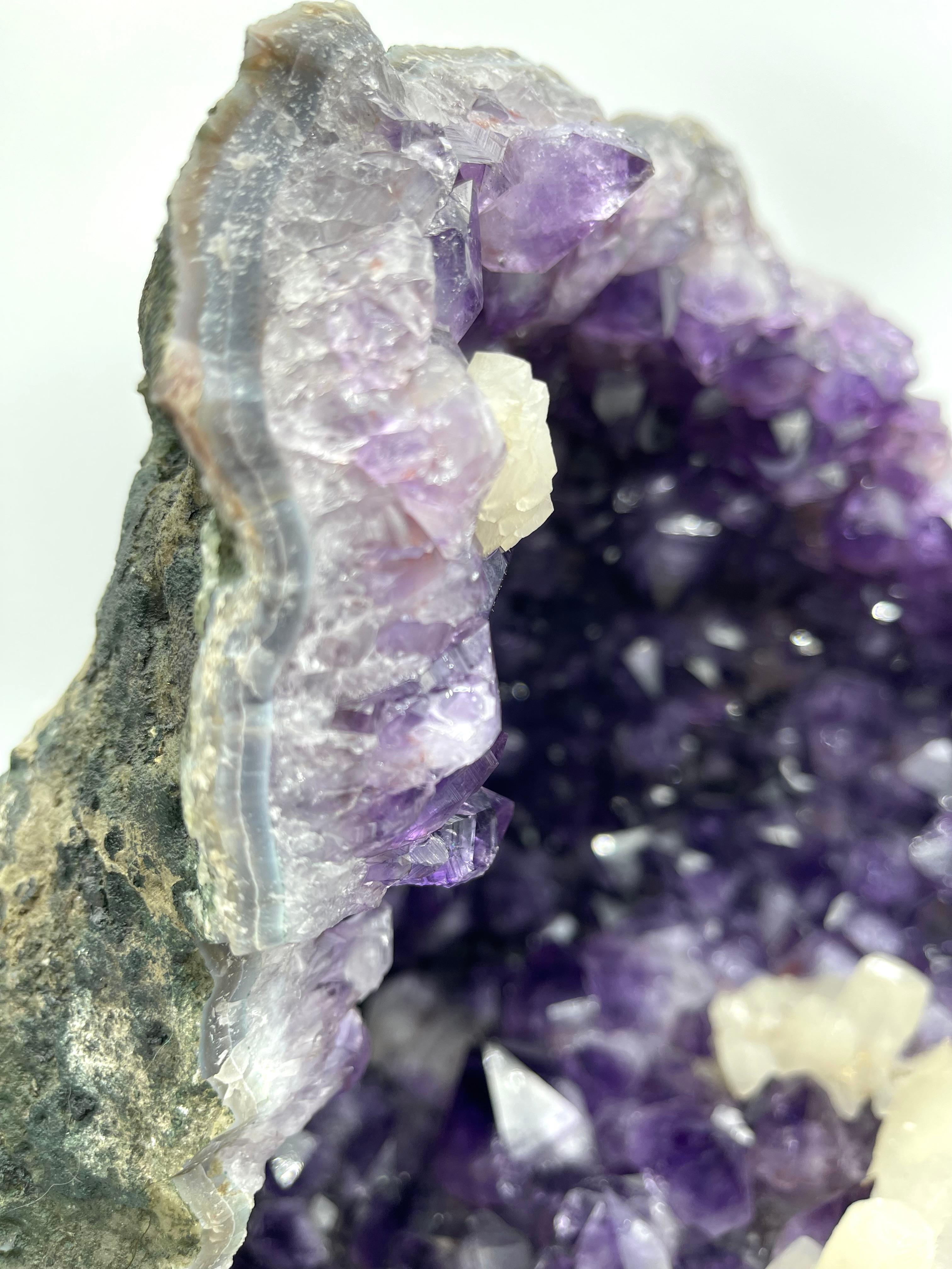 20th Century Large geode amethyste with quartz from Morvan France 46lbs 21kg For Sale