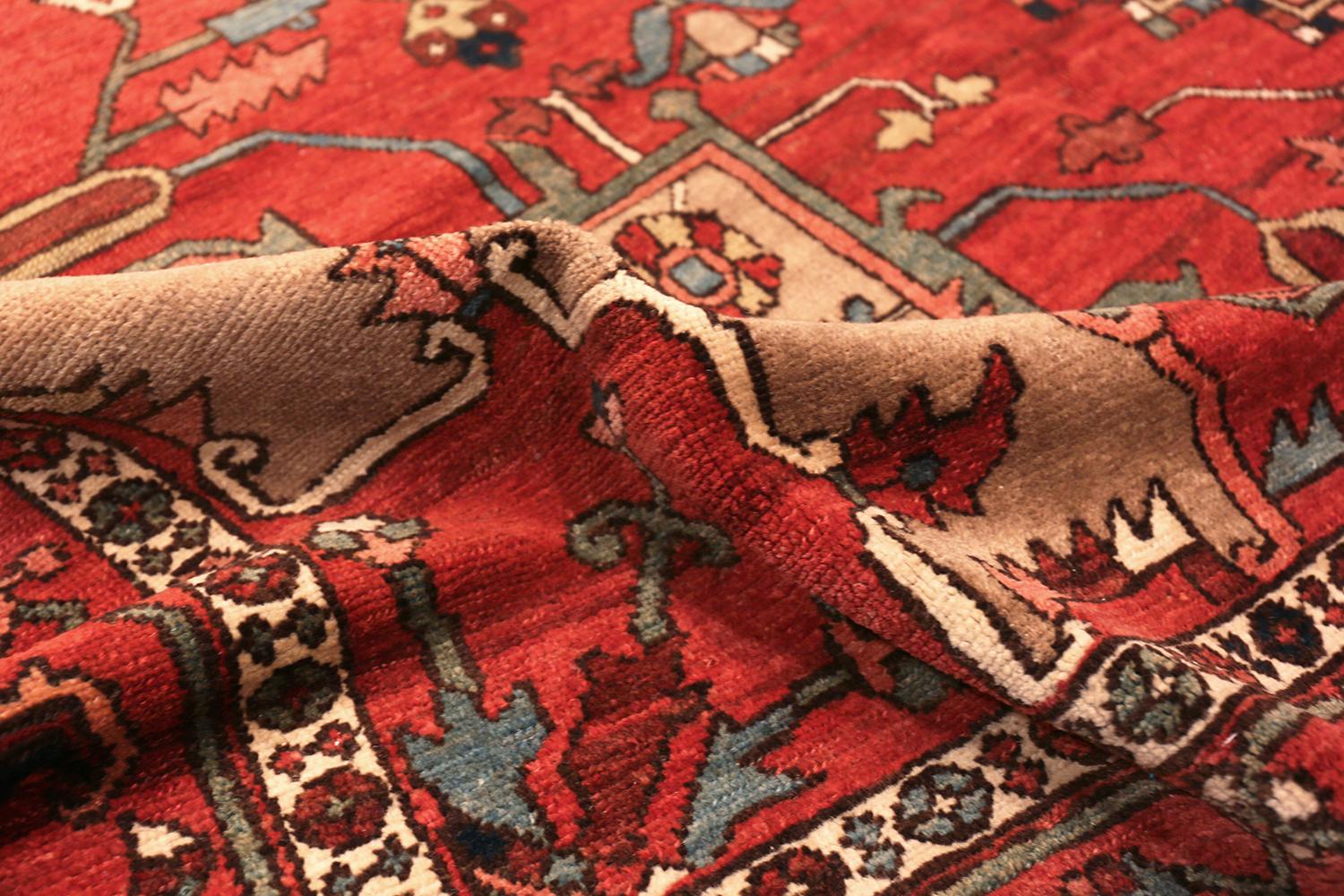 Antiker persischer Serapi-Teppich. Größe: 11 ft 6 in x 15 ft (Wolle) im Angebot