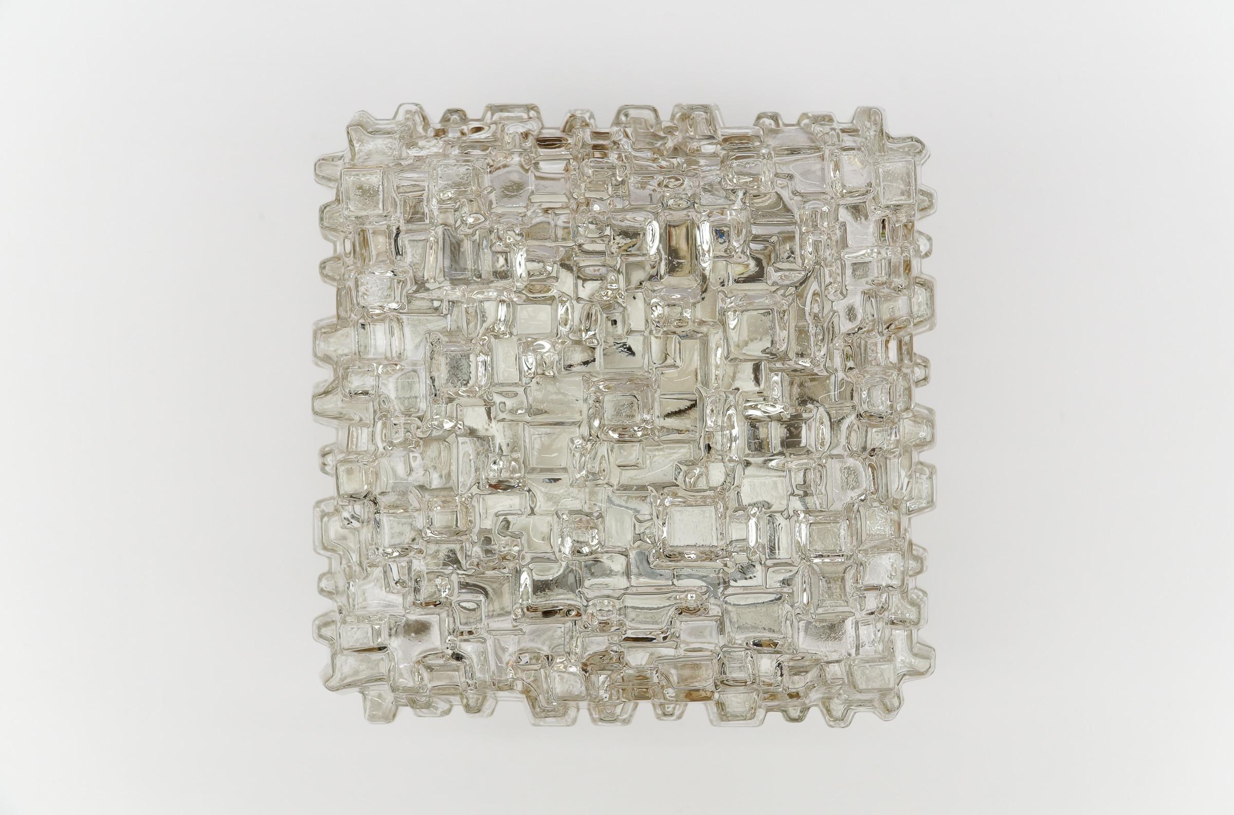 Large Geometric Bubble Glass Wall Lamp Flush Mount by Hoffmann Leuchten 1960s

The fixture need 1 x E27 standard bulb with 60W max.

Light bulbs are not included. 

It is possible to install this fixture in all countries (US, Australia, Asia, UK,