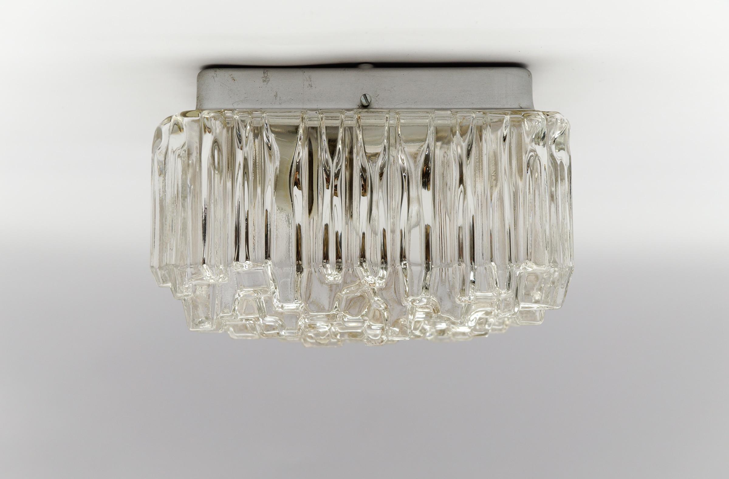 Large Geometric Bubble Glass Wall Lamp Flush Mount by Hoffmann Leuchten 1960s In Good Condition For Sale In Nürnberg, Bayern