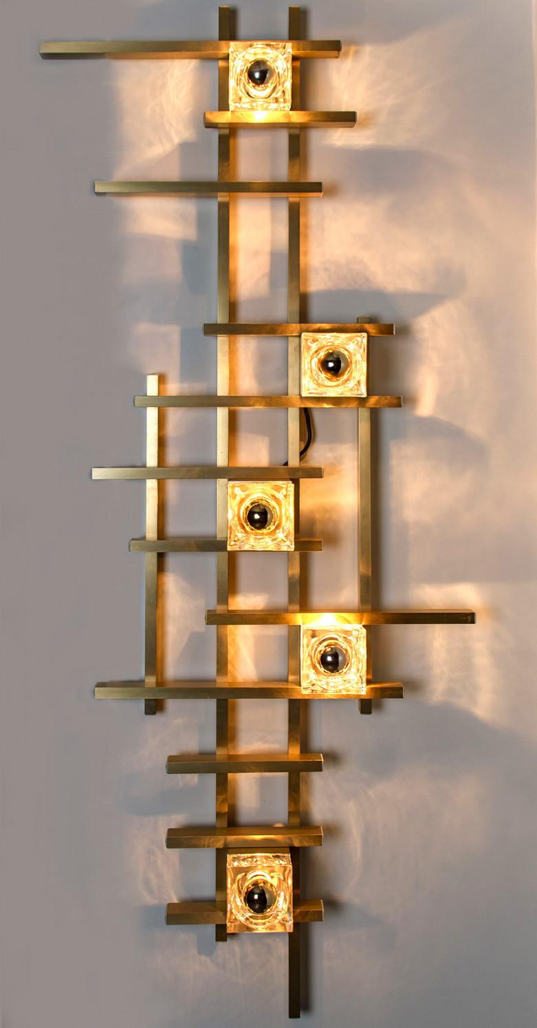 Other Large Geometric Sculptural Brass Wall Sconce by Sciolari, 1970s For Sale