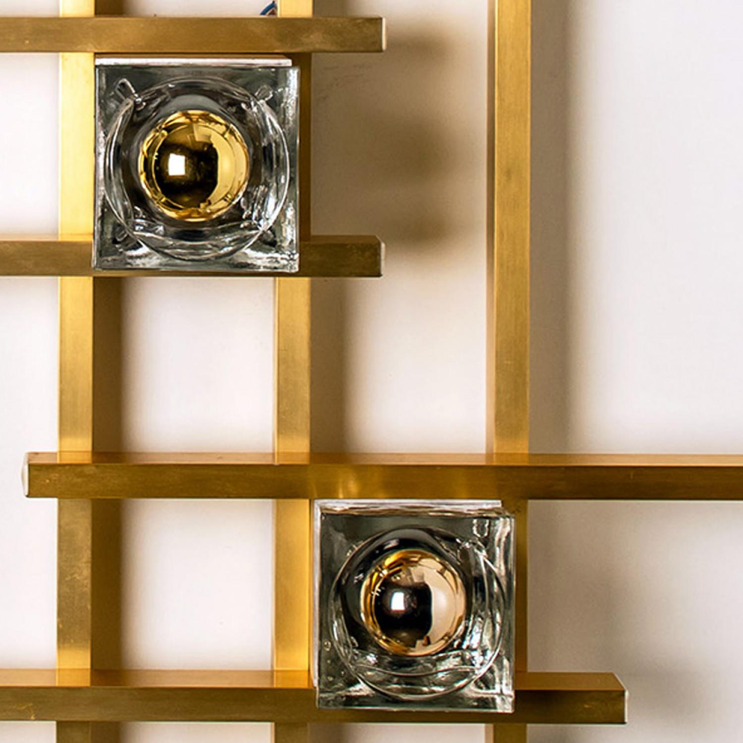20th Century Large Geometric Sculptural Brass Wall Sconce by Sciolari, 1970s For Sale