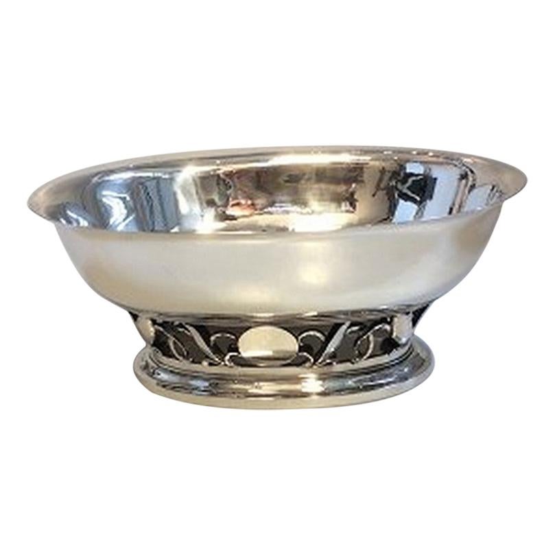 Large Georg Jensen Sterling Silver Oval Bowl Unique from 1945-1951 For Sale