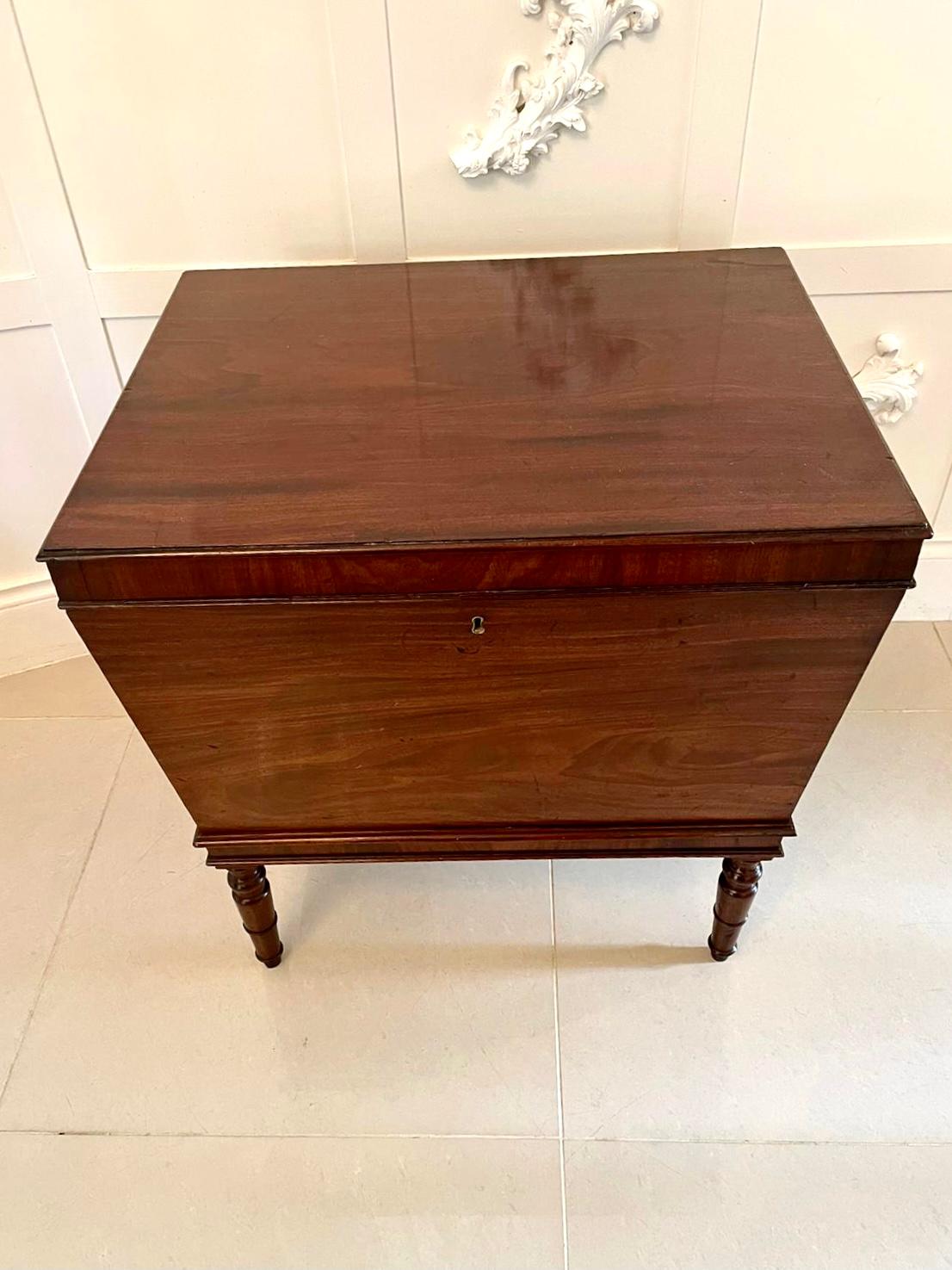 Gran Cellarette/Enfriador de Vino de Caoba Antiguo Jorge III en venta 4