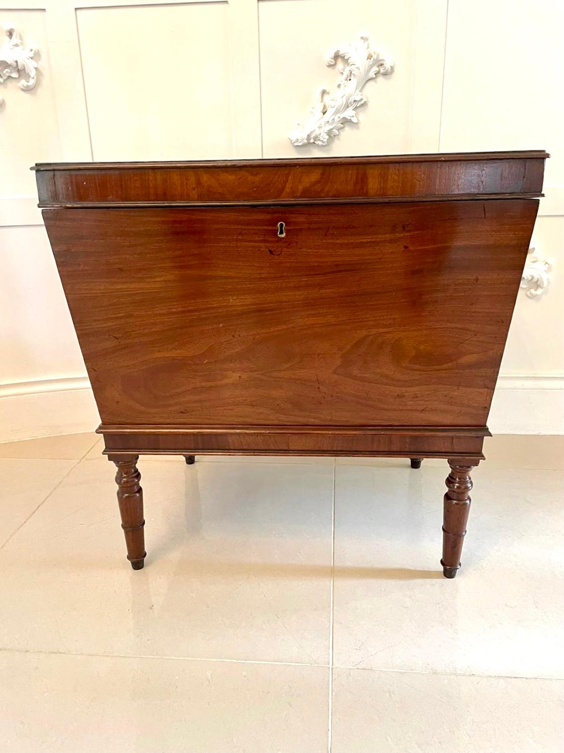 Gran Cellarette/Enfriador de Vino de Caoba Antiguo Jorge III en venta 10