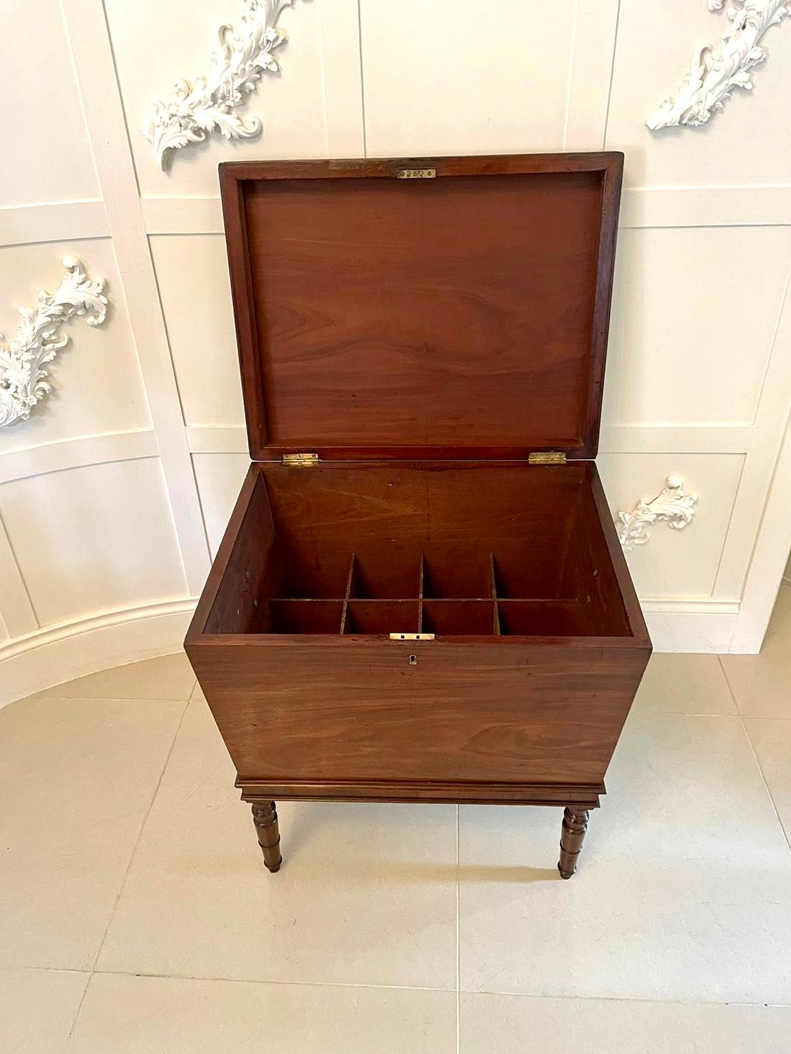 Gran Cellarette/Enfriador de Vino de Caoba Antiguo Jorge III en venta 2