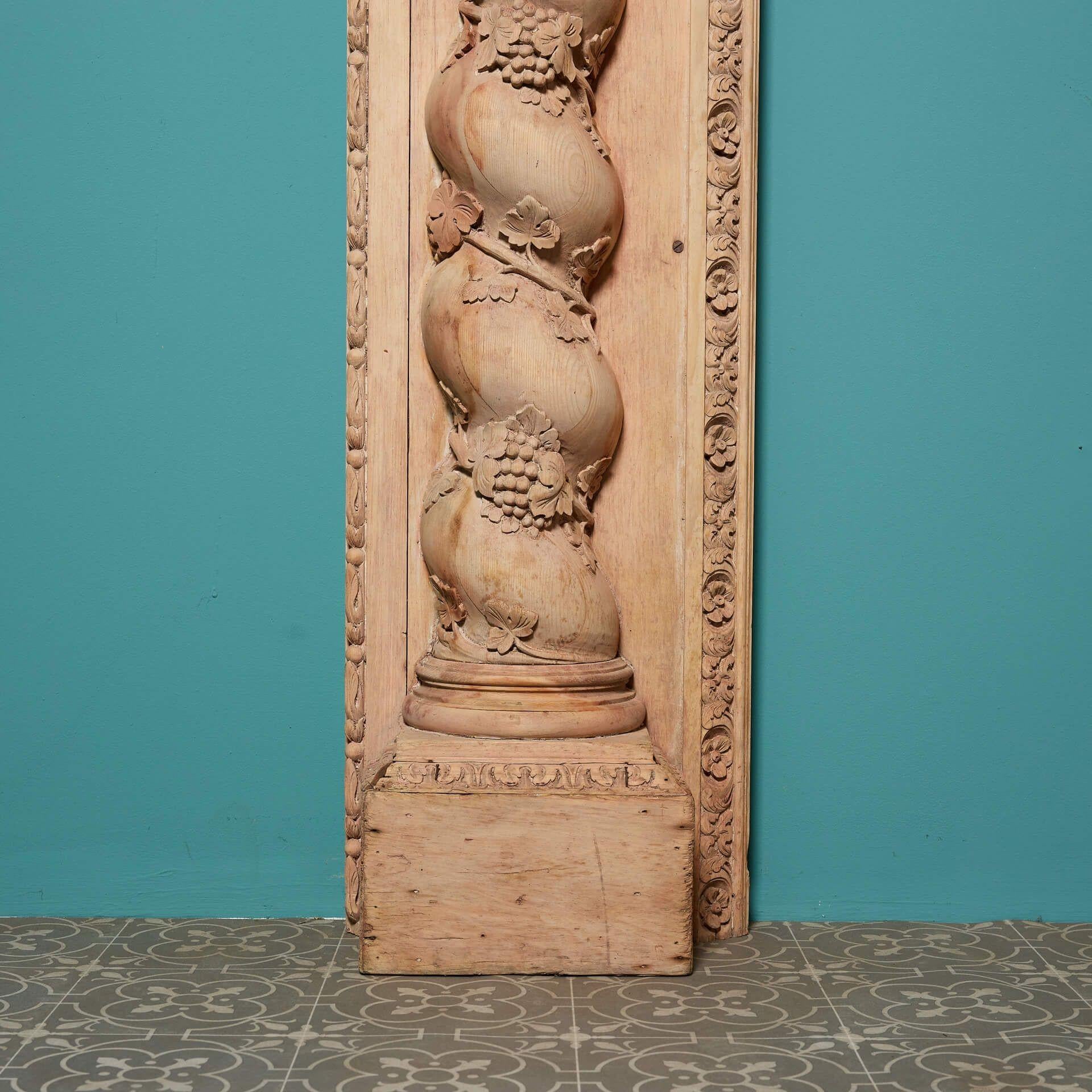 Grande cheminée en bois sculptée George III en vente 3