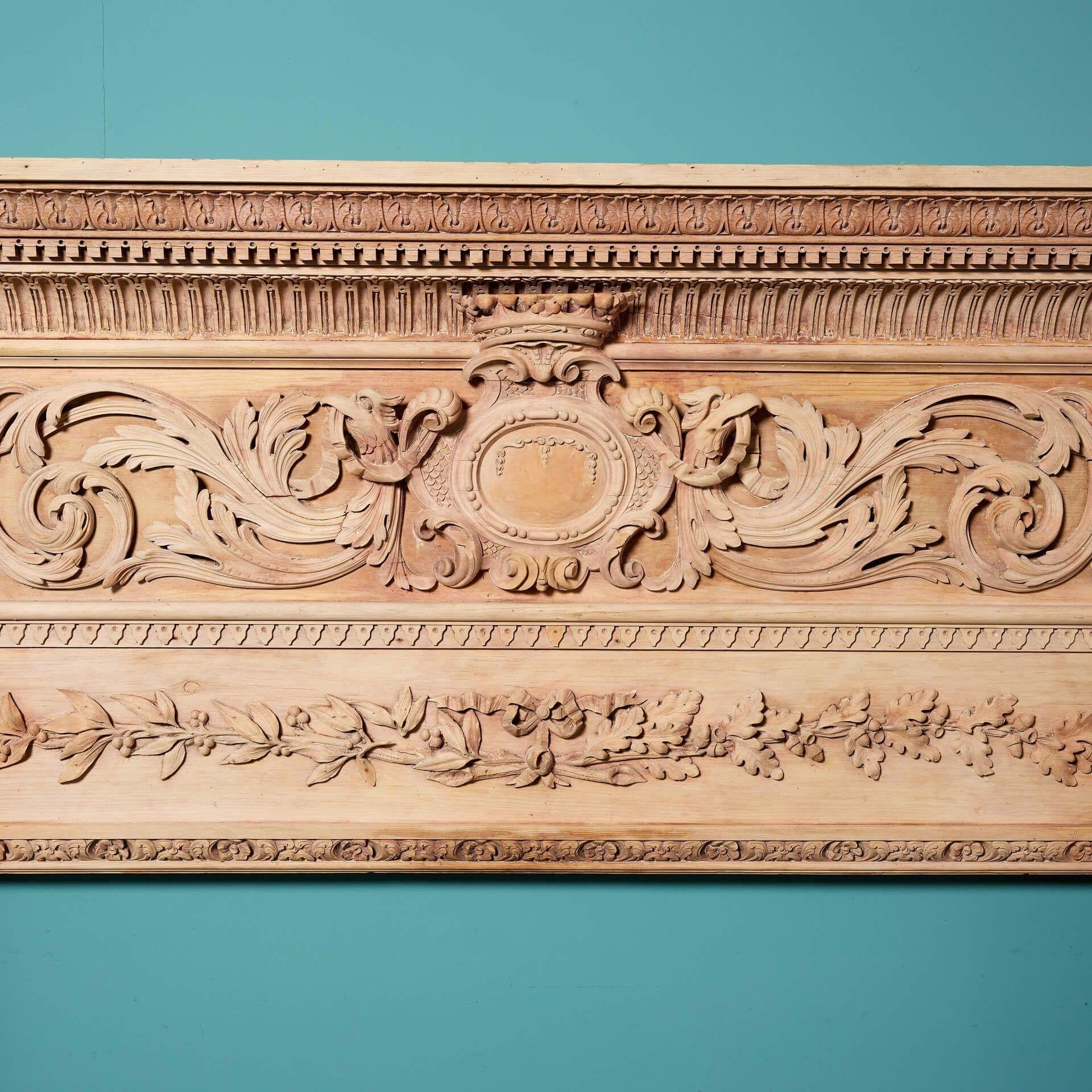 Anglais Grande cheminée en bois sculptée George III en vente