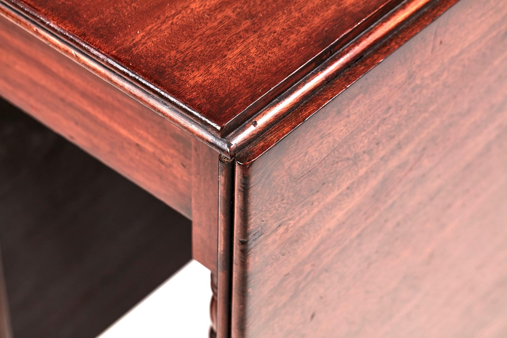 European Large George III Mahogany Drop Leaf Dining Table For Sale